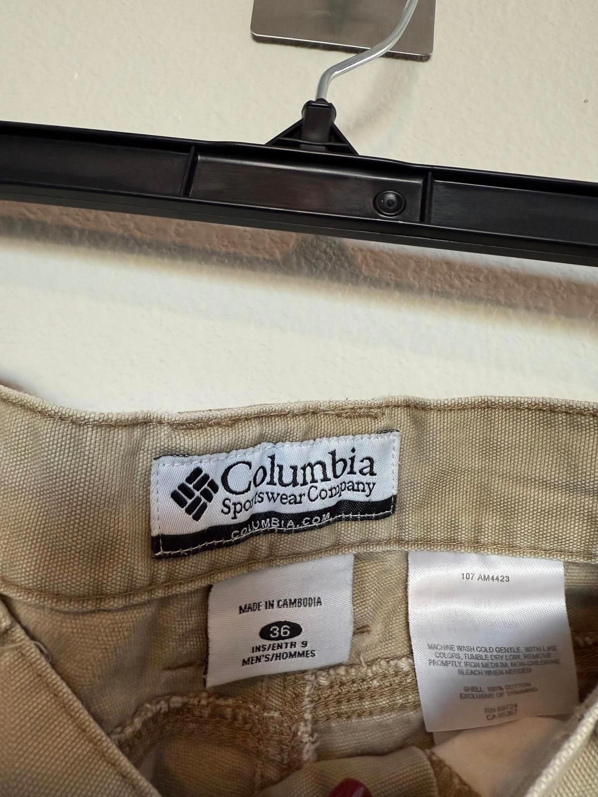 Columbia Men's Khaki Cargo Carpenter Shorts Columbia size 36 Size US 36 / EU 52 - 5 Thumbnail