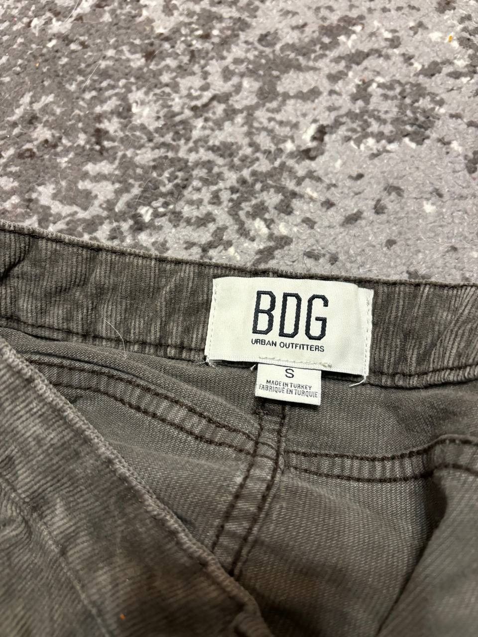 Bdg × Japanese Brand BDG Urban Outfitters High Waisted Grey Corduroy Y2K Skirt Size 23" - 4 Thumbnail