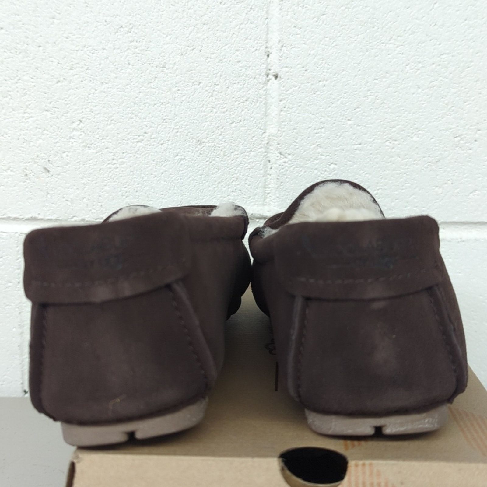 Koolaburra New w/box Kookaburra UGG sz9 suede Tipton brown loafers mens Size US 9 / EU 42 - 4 Thumbnail