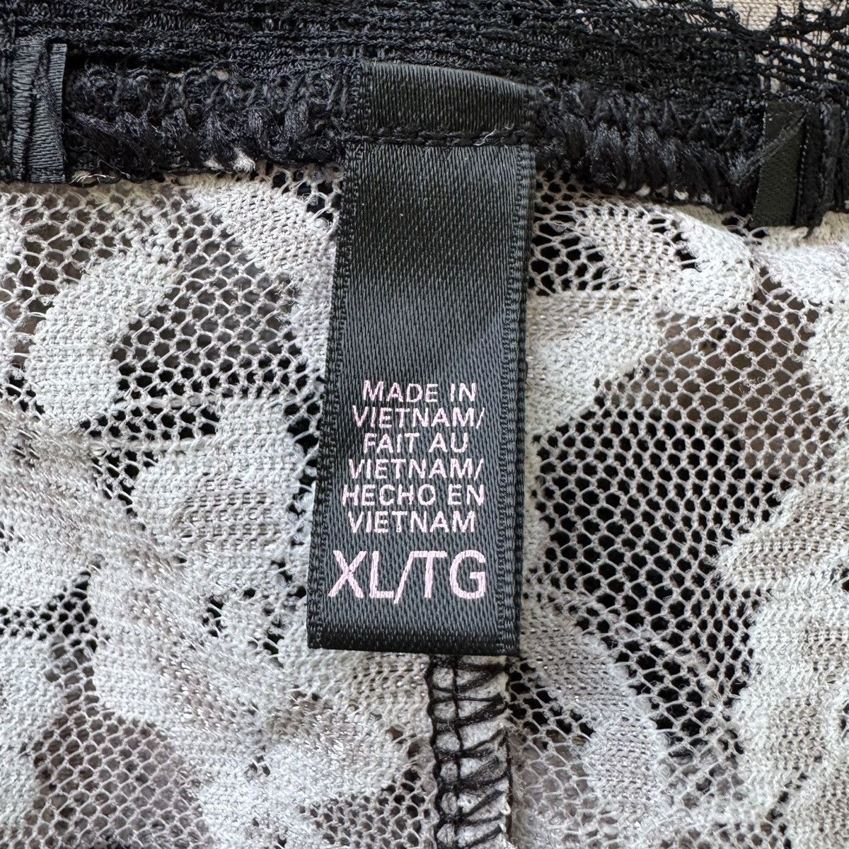 Victoria's Secret Grunge Y2K Victoria’s Secret sheer striped lace top Size XL / US 12-14 / IT 48-50 - 3 Thumbnail