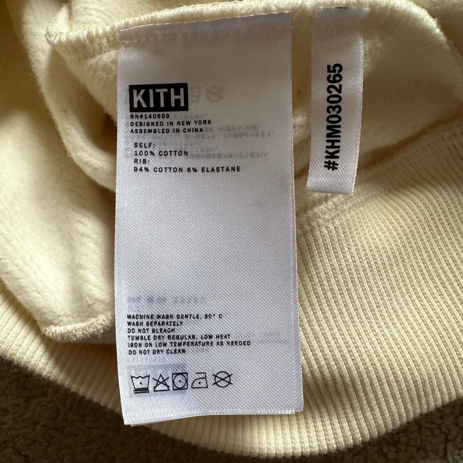 Kith Kith Kithmas Snowman Embroidery Hoodie in Cream Size US M / EU 48-50 / 2 - 5 Thumbnail