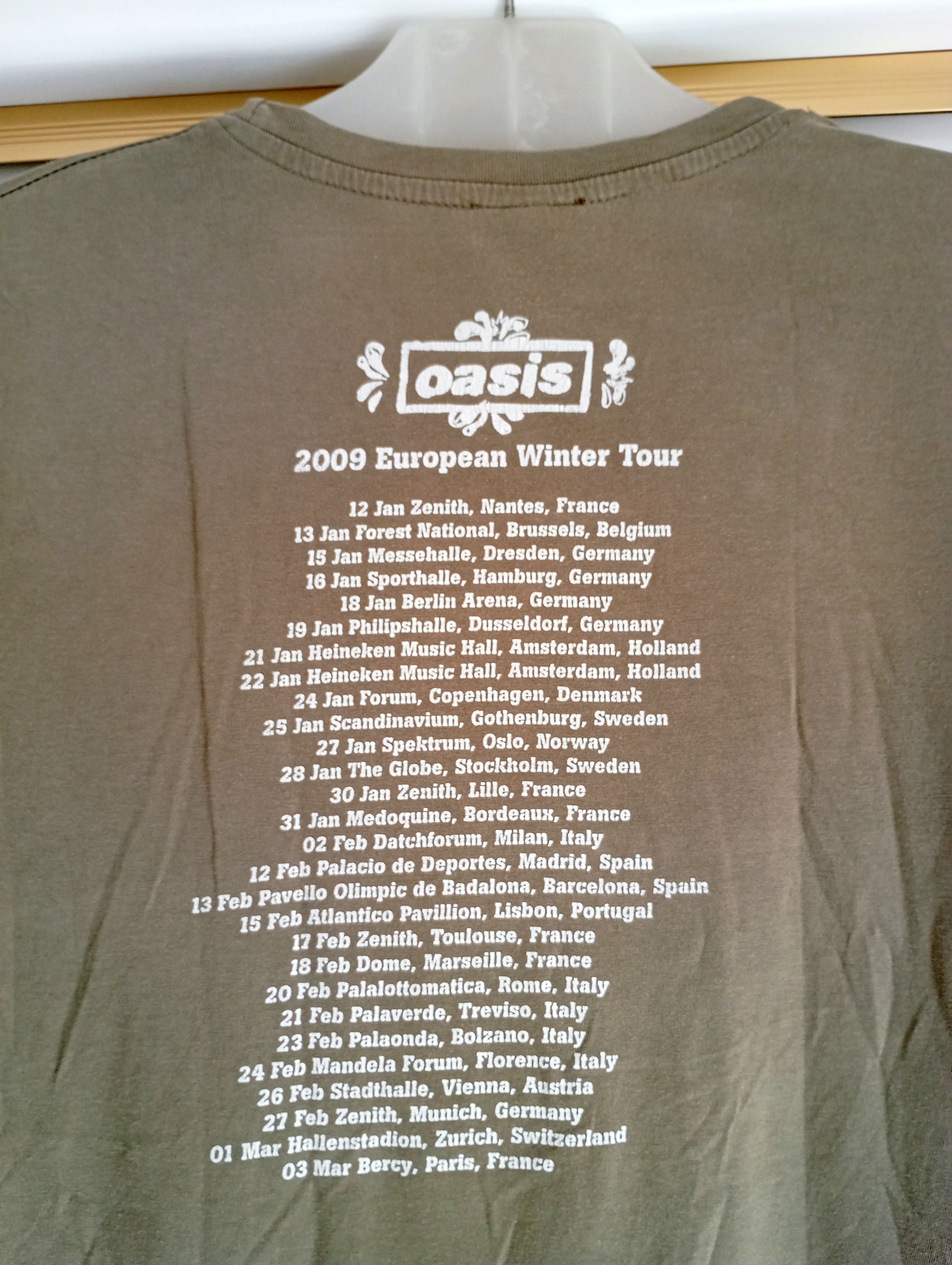 Band Tees Oasis vintage sun faded band tshirt Size US M / EU 48-50 / 2 - 9 Thumbnail