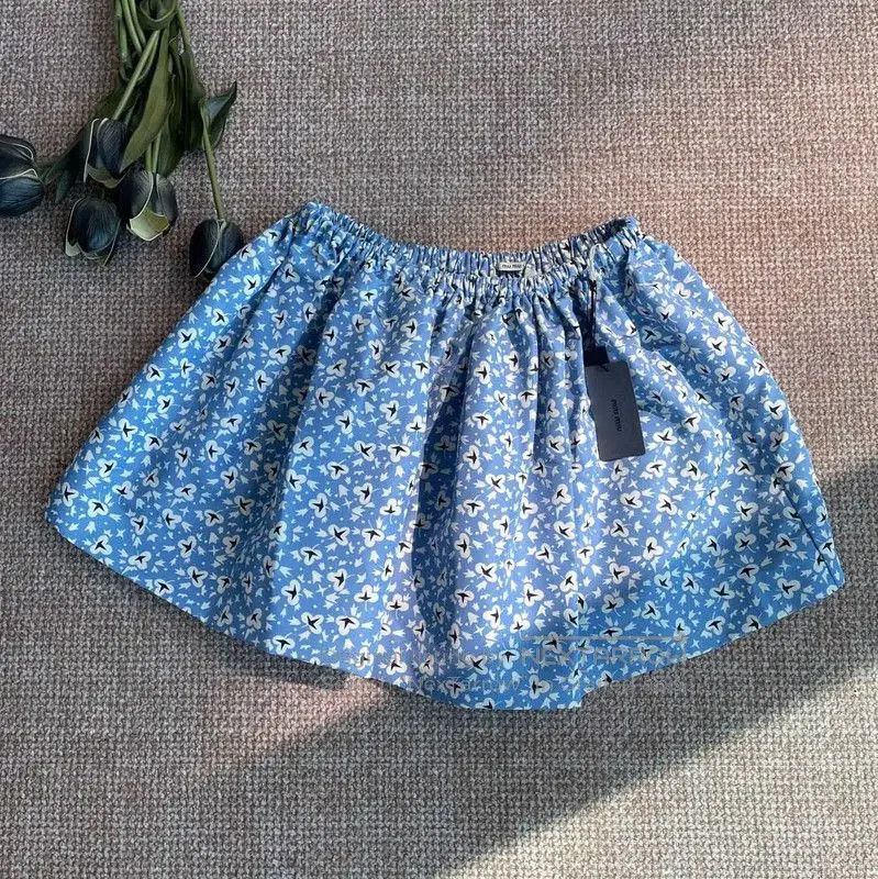 Miu Miu Miu Miu Multicolor Cotton Half Skirt . Size 28" / US 6 / IT 42 - 2 Thumbnail