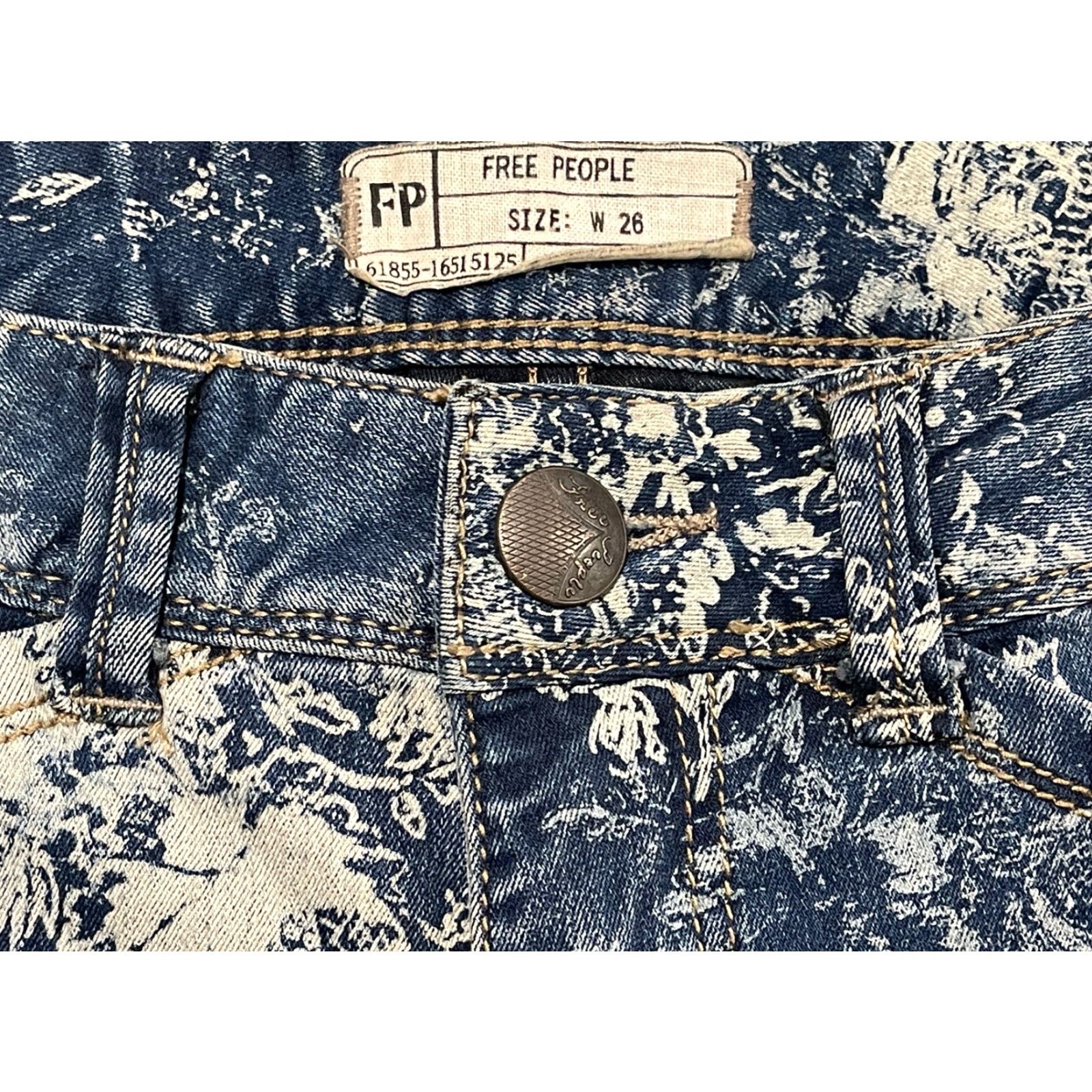 Free People FREE PEOPLE Floral Print Skinny Jeans Women Size 26 Blue Size 26" / US 2 / IT 38 - 3 Thumbnail