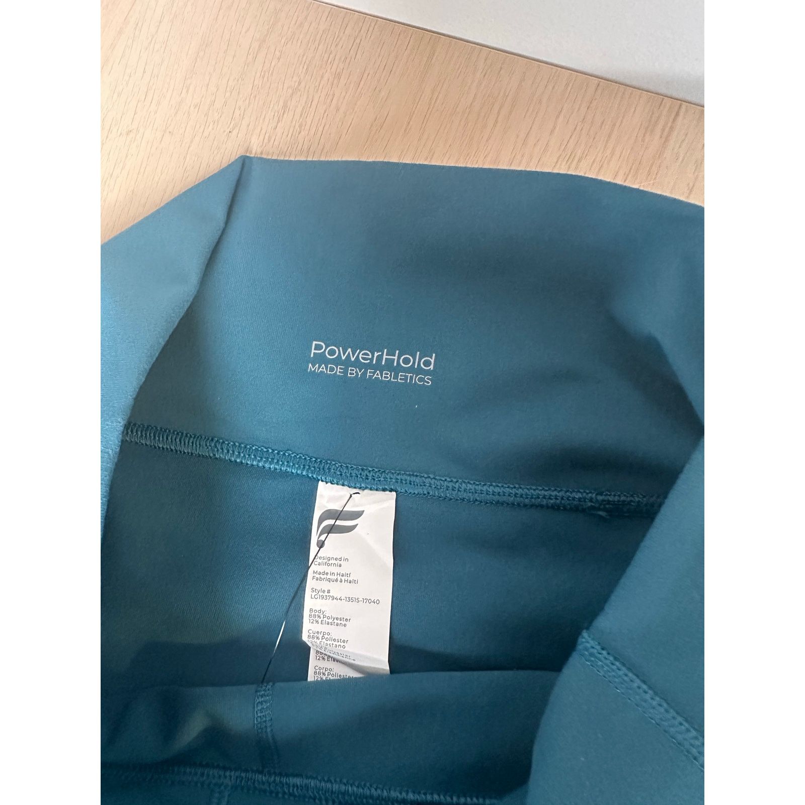 Fabletics Fabletics x Becky G PowerHold Green Legging - Size M Size 28" / US 6 / IT 42 - 9 Thumbnail