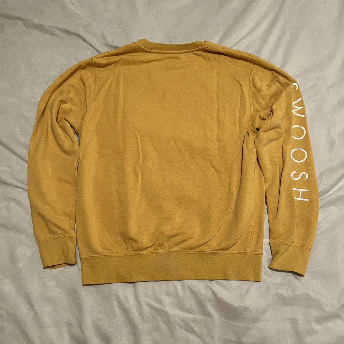 Nike Nike Sportswear SBB Swoosh Crewneck Sweatshirt Yellow Size S Size US S / EU 44-46 / 1 - 4 Thumbnail