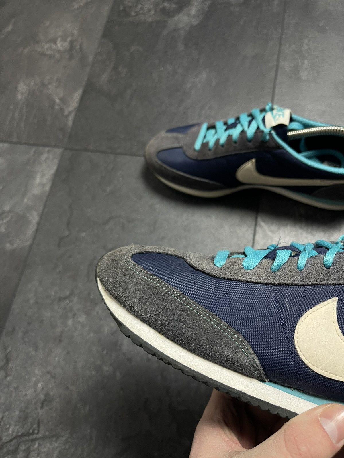 Streetwear Nike vintage low top 90s sneakers Size US 7 / EU 40 - 8 Thumbnail