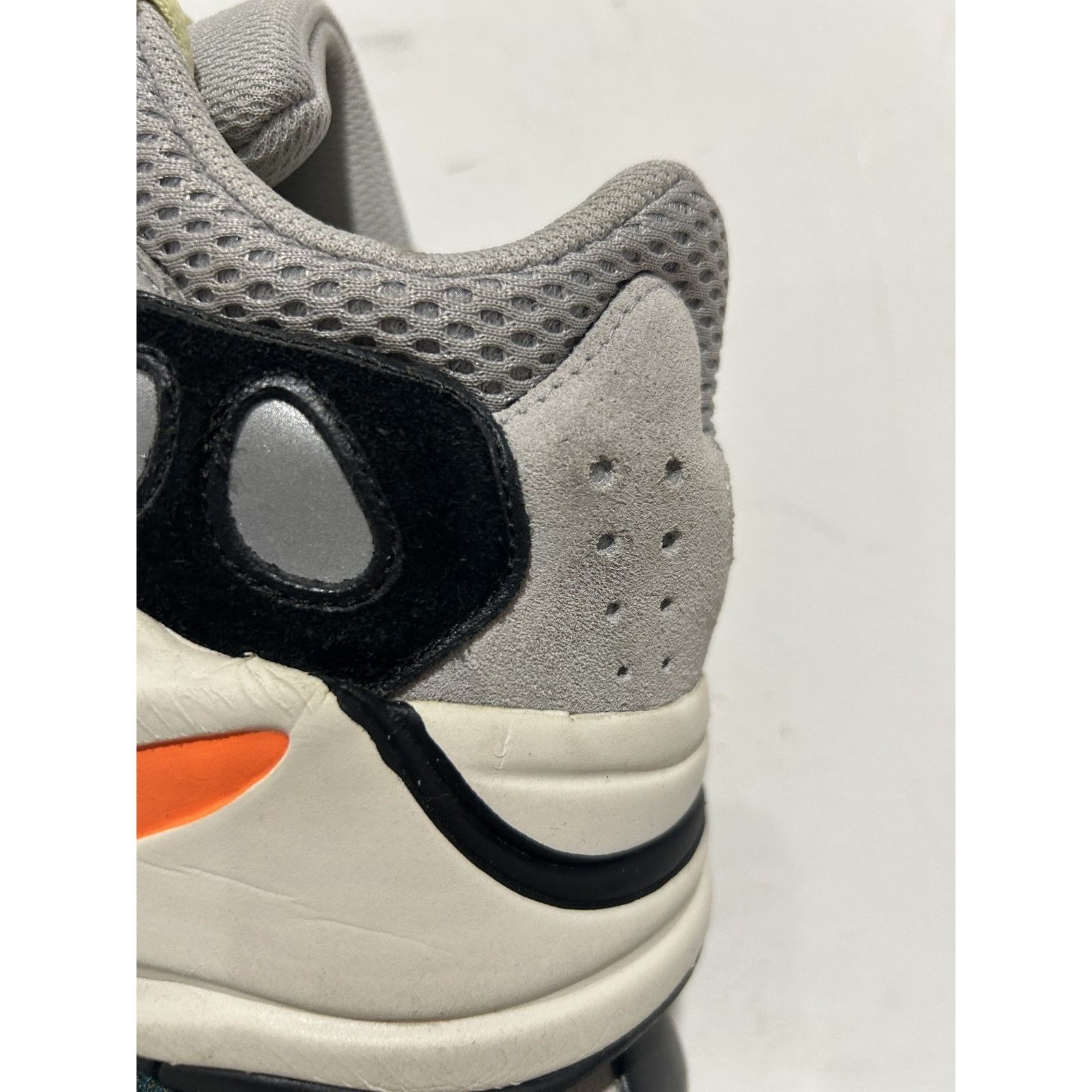 Adidas ADIDAS YEEZY BOOST 700 WAVE RUNNER SIZE 13 PREOWNED Size US 13 / EU 46 - 5 Thumbnail