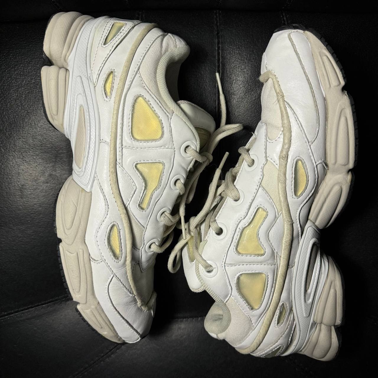 Adidas × Raf Simons Adidas Raf Simons Ozweego cream white Size US 8.5 / EU 41-42 - 4 Thumbnail