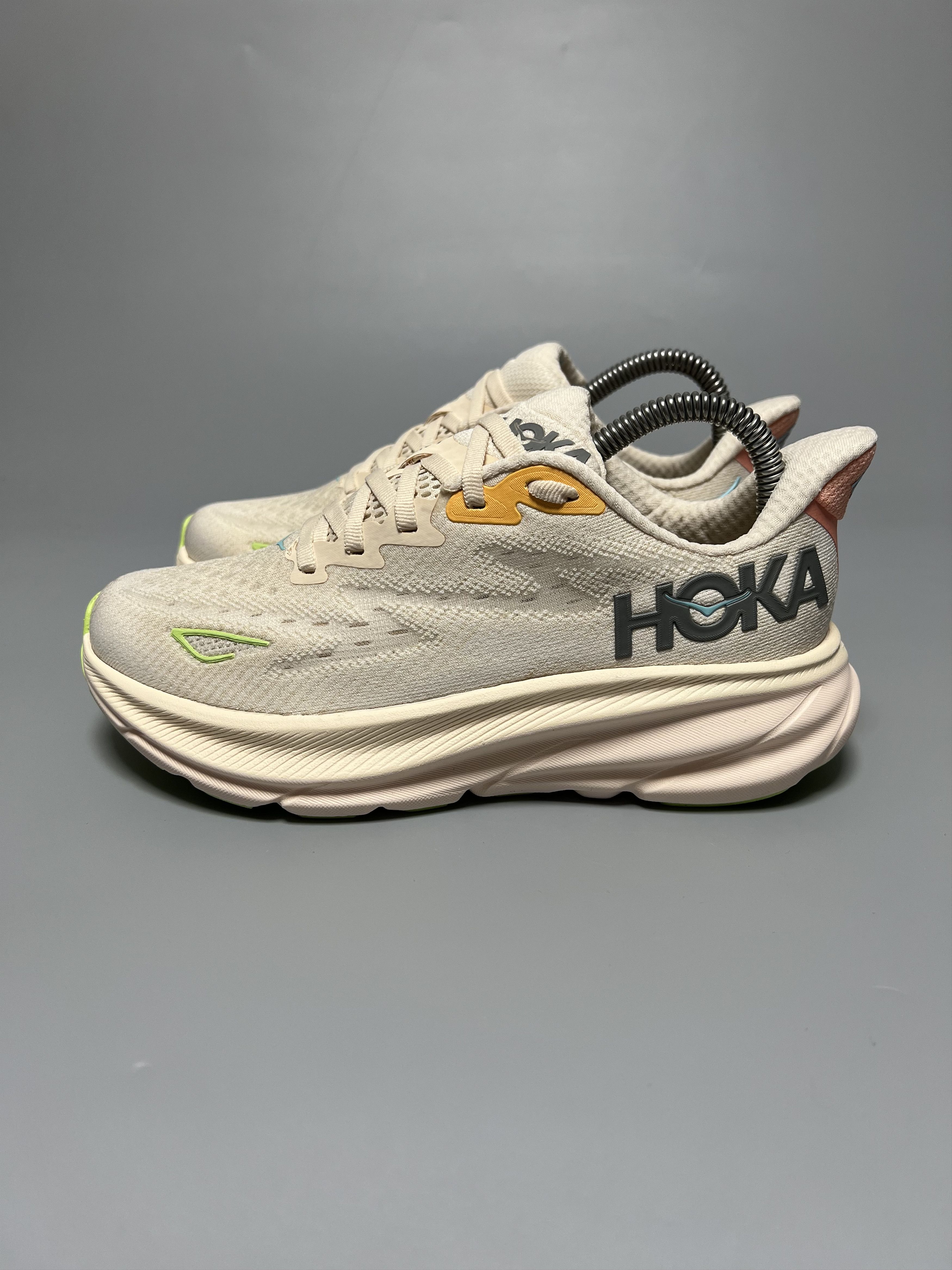 Hoka 5.5D Hoka One One Clifton 9 Wide Running Shoes Walking Gym Size US 5.5 / IT 35.5 - 2 Thumbnail