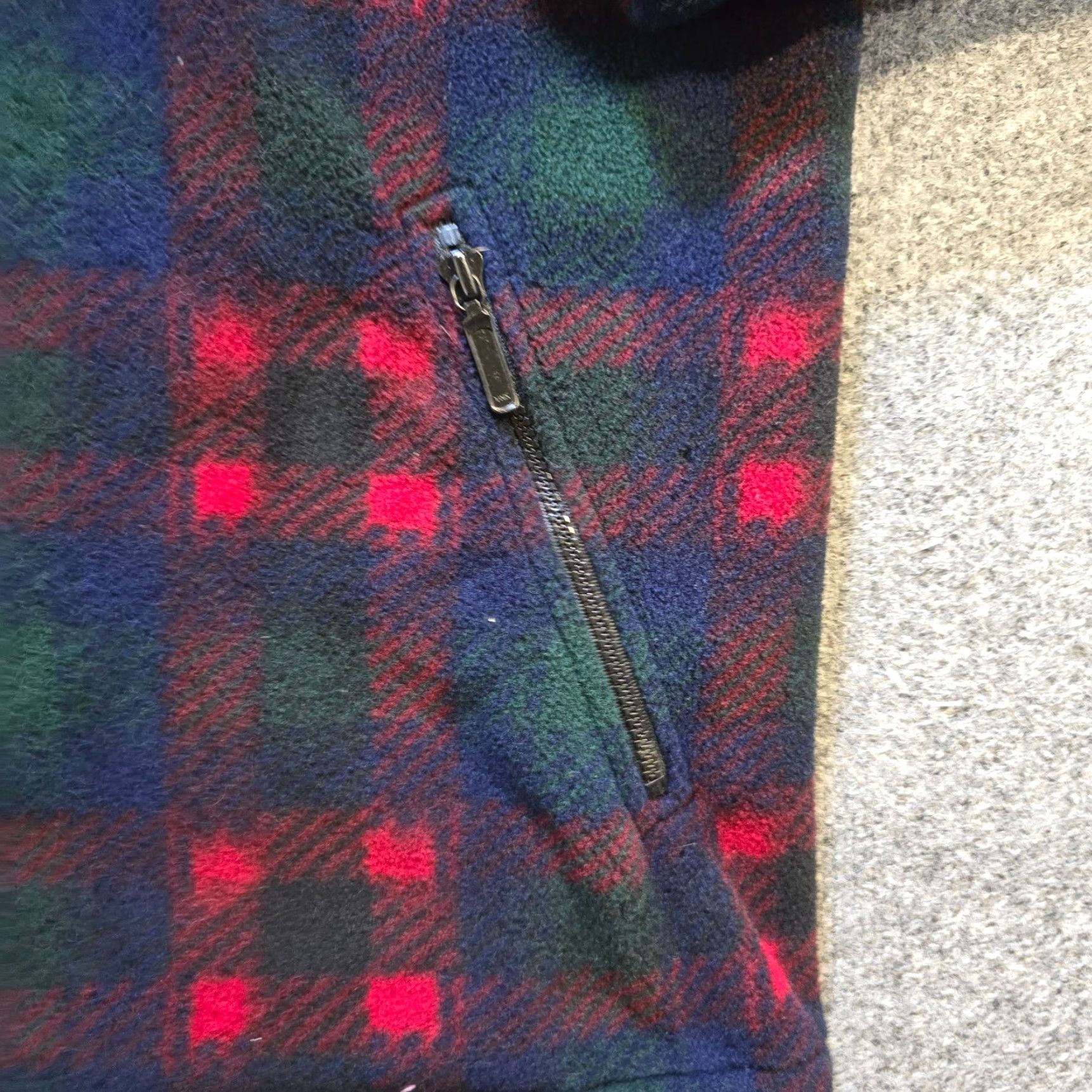 Eddie Bauer Eddie Bauer Sweater Womens Medium Petite Red Plaid Fleece 1/4 Zip Pullover Knit Regular Mock Neck Garment: Sweater Women Size M / US 6-8 / IT 42-44 - 3 Thumbnail