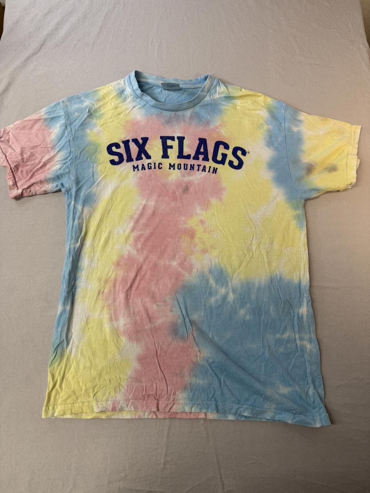 Other Y2K Six Flags Magic Mountain Tie Dye T-shirt California - M Size US M / EU 48-50 / 2 - 1 Thumbnail