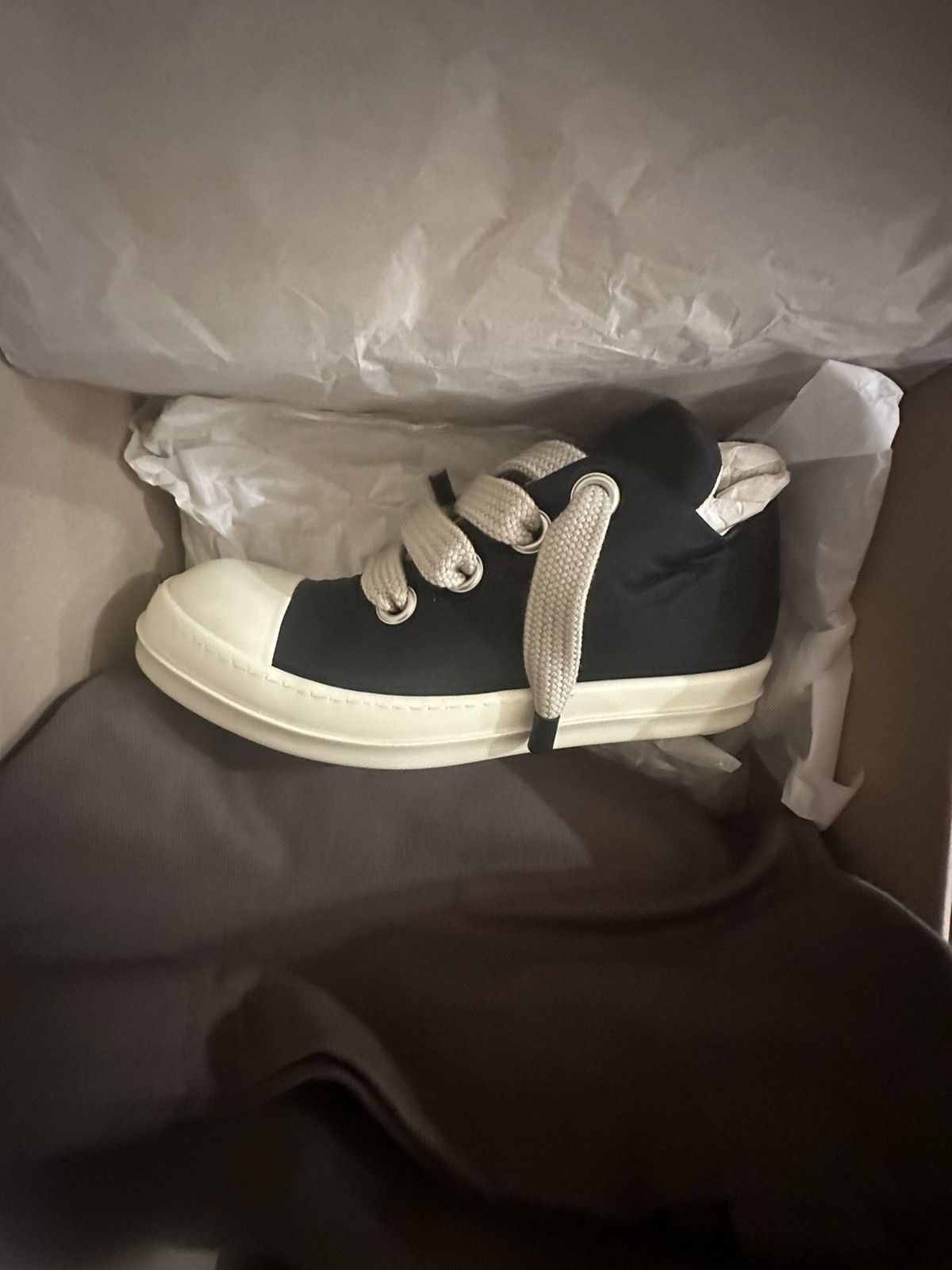 Rick Owen’s Jumbo laces Drkshow