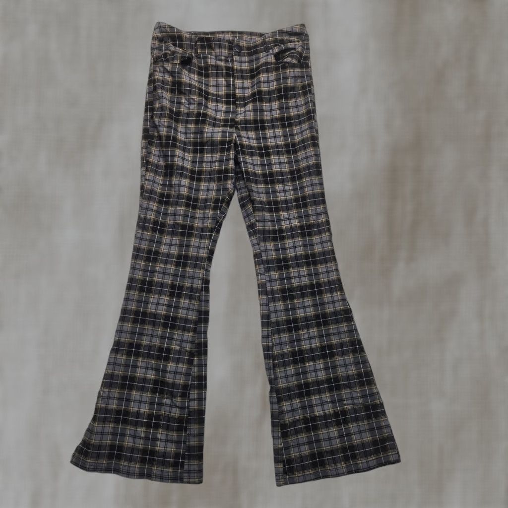 Forever 21 FOREVER 21 Women Pants Black Window Pane Plaid Boot Cut 1X Plus Size High Rise Dress Pants Womens Size 40" / US 18 - 1 Thumbnail