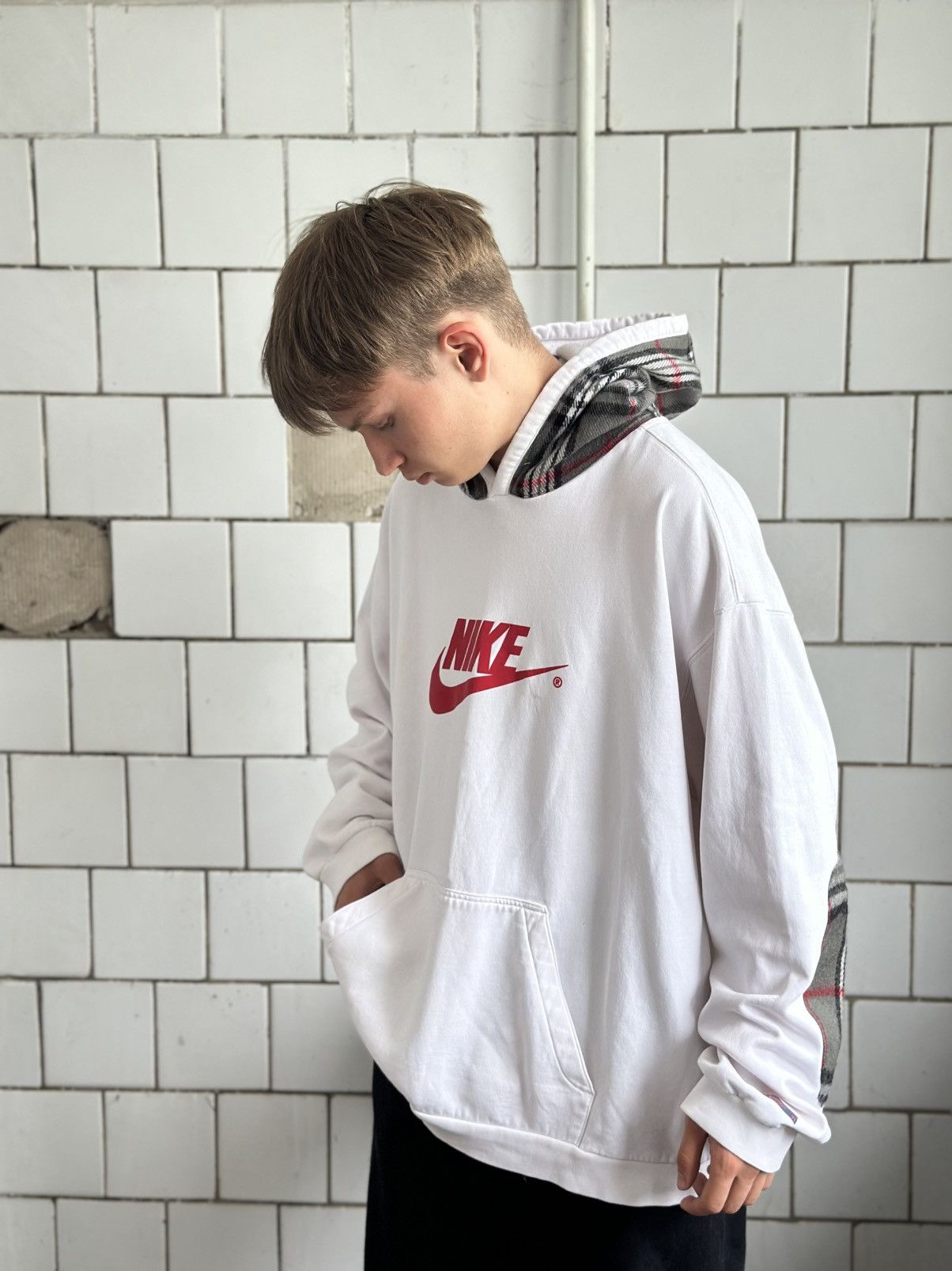 Japanese Brand × Nike Vintage Japanese Style Nike Custom Hoodie Big Logo Y2K 00s Size US XXL / EU 58 / 5 - 6 Thumbnail