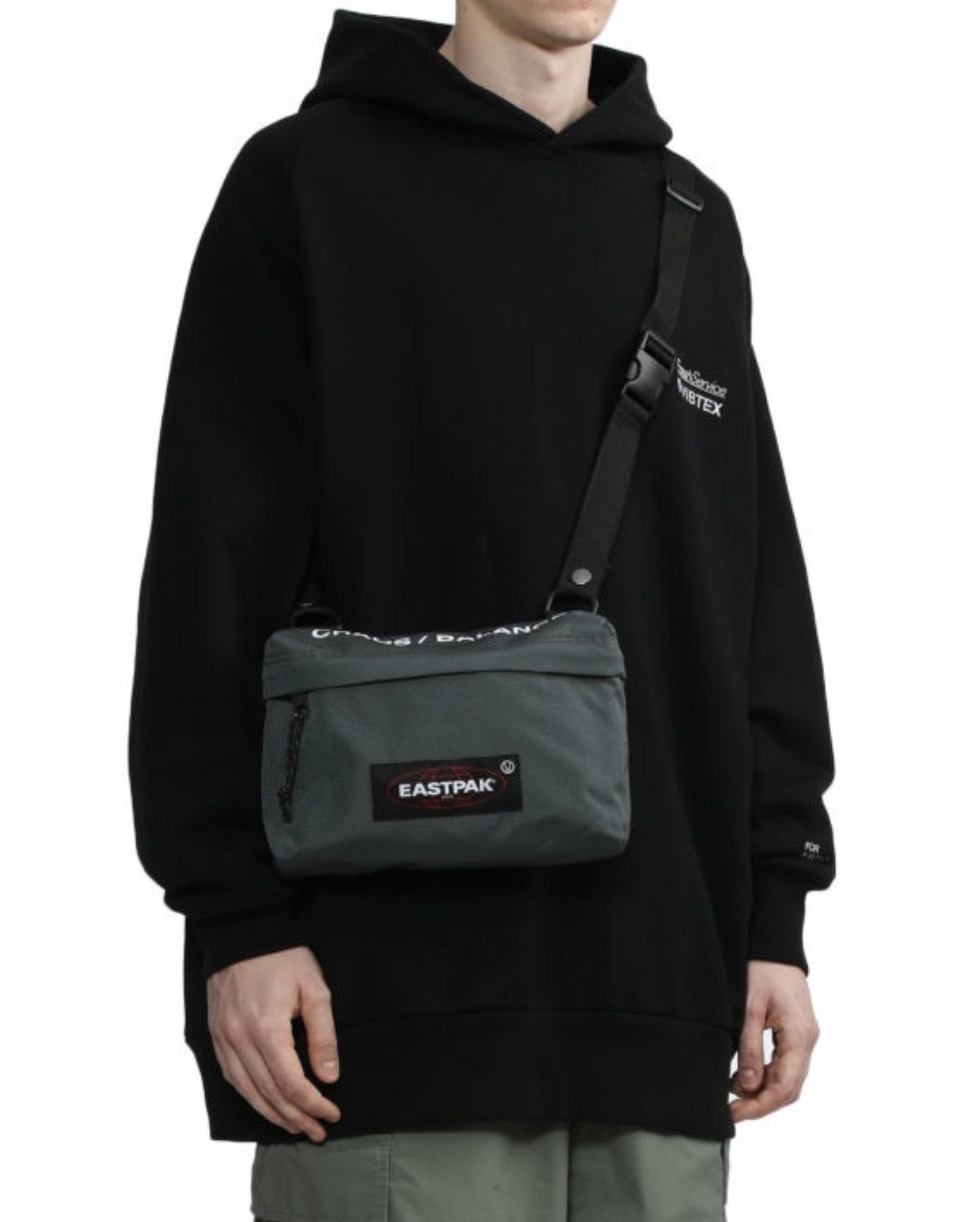 New Undercover X Eastpak Crossbody Side Pouch Bag Messenger in Green, Men's