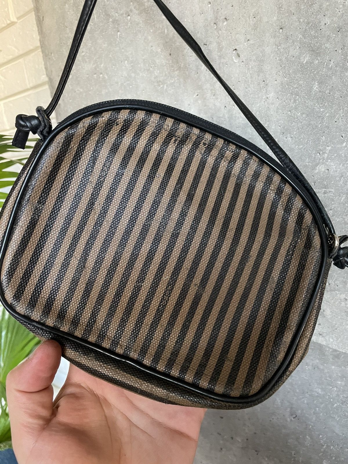 Fendi Vintage 90s Fendi Distressed Shoulder Crossbody Bag Size ONE SIZE - 8 Thumbnail