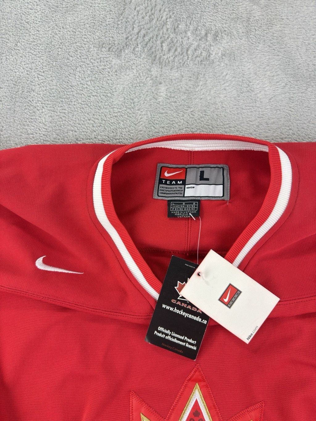 Nike Nike Team Canada Martin Brodeur NWT Men's Size Large 2010 Ol Size US L / EU 52-54 / 3 - 6 Thumbnail