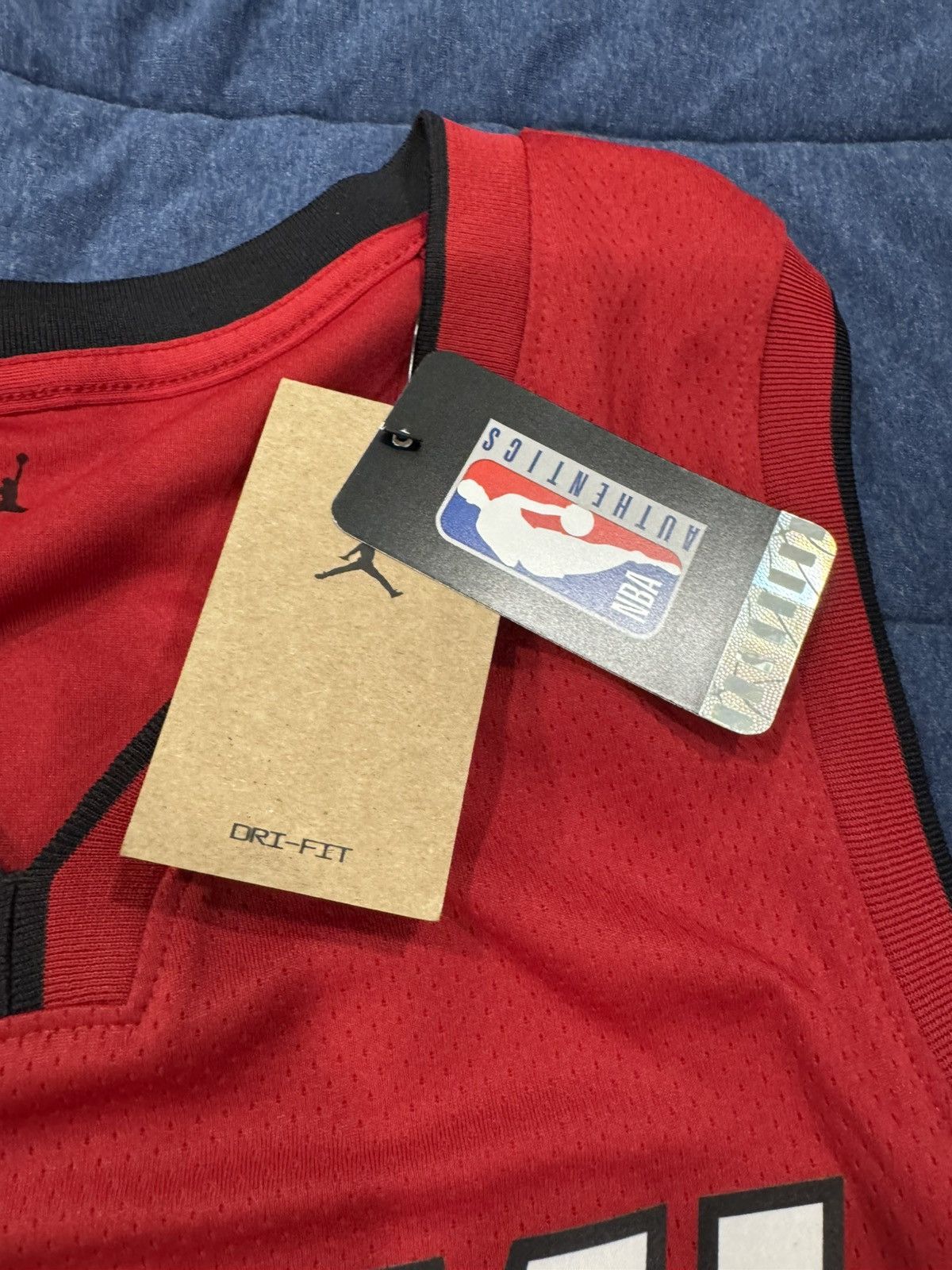 Jordan Brand Miami Heat Jimmy Butler Jersey Size US XXL / EU 58 / 5 - 5 Thumbnail
