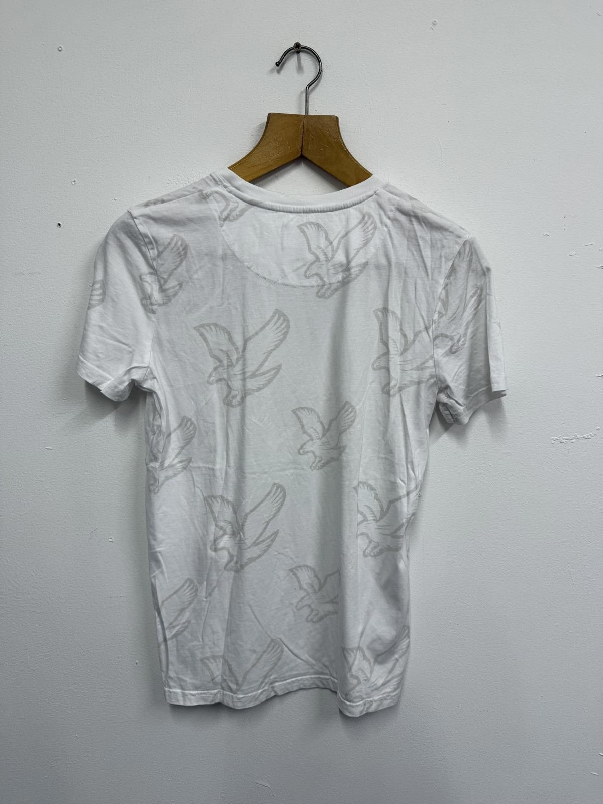 Lyle & Scott Lyle & Scott Children’s White Eagle Print T-Shirt Size US XXS / EU 40 - 2 Thumbnail