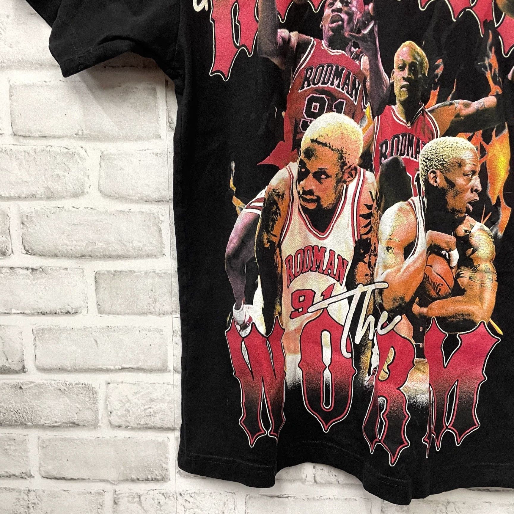 Vintage VINTAGE Dennis Rodman Basketball Graphic T-Shirt Mens Small Black Cotton Sports Fan Size US S / EU 44-46 / 1 - 3 Thumbnail
