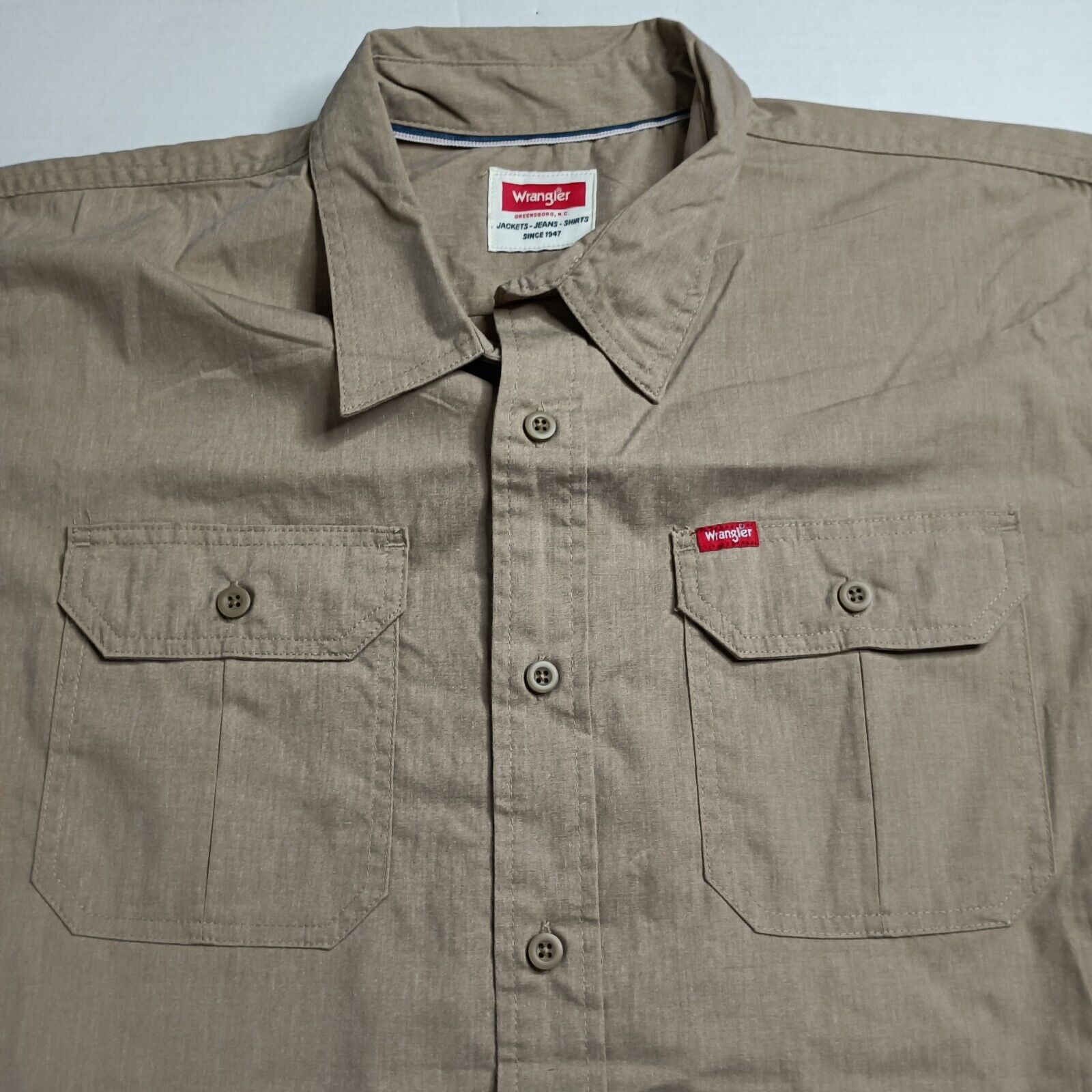Wrangler Wrangler S/S Twill Button Up Shirt Beige Relaxed Fit Size XL Size US XL / EU 56 / 4 - 2 Thumbnail