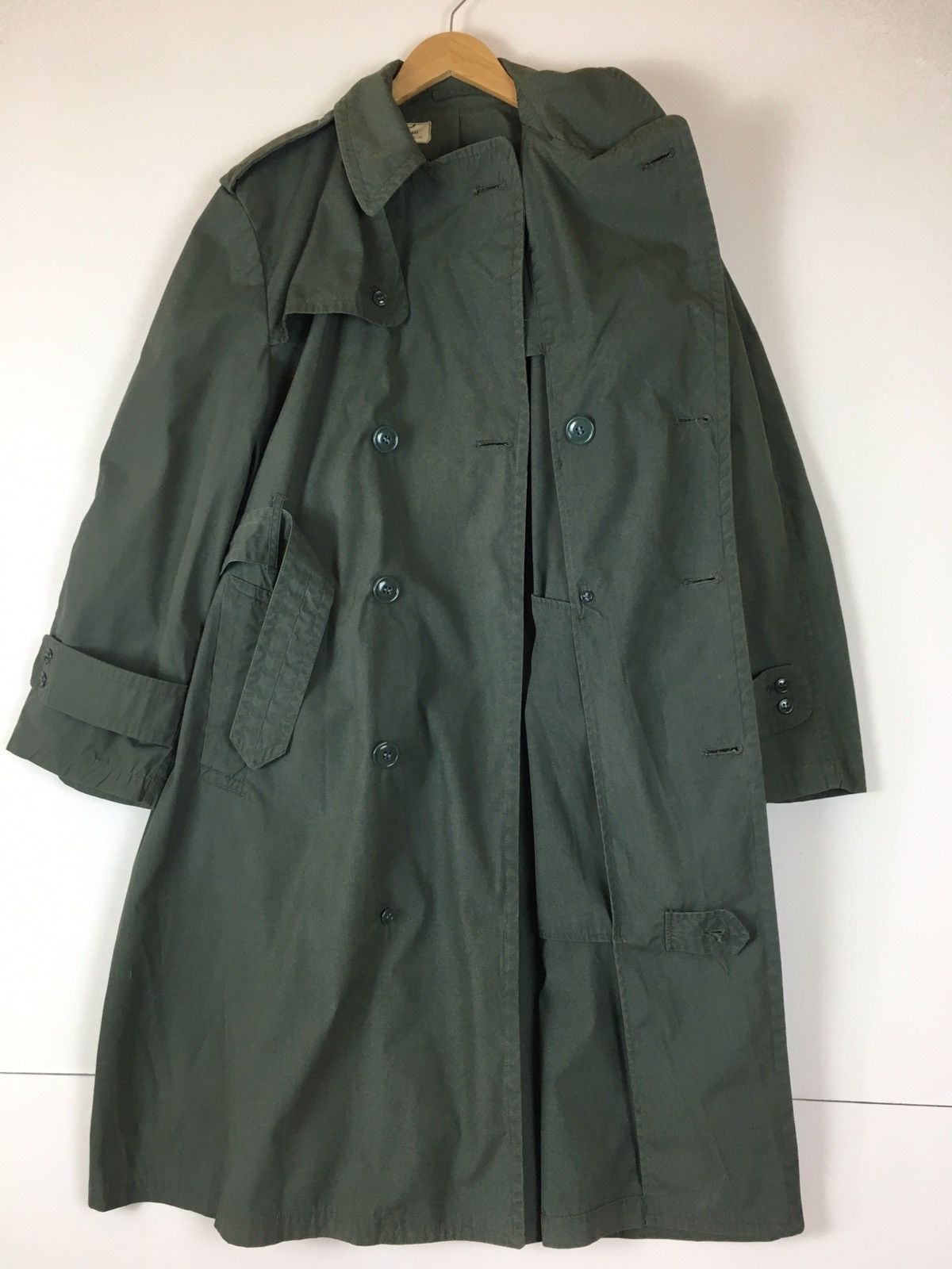 Vintage Vintage Military Raincoat By Rolane Sportswear Size US L / EU 52-54 / 3 - 8 Thumbnail