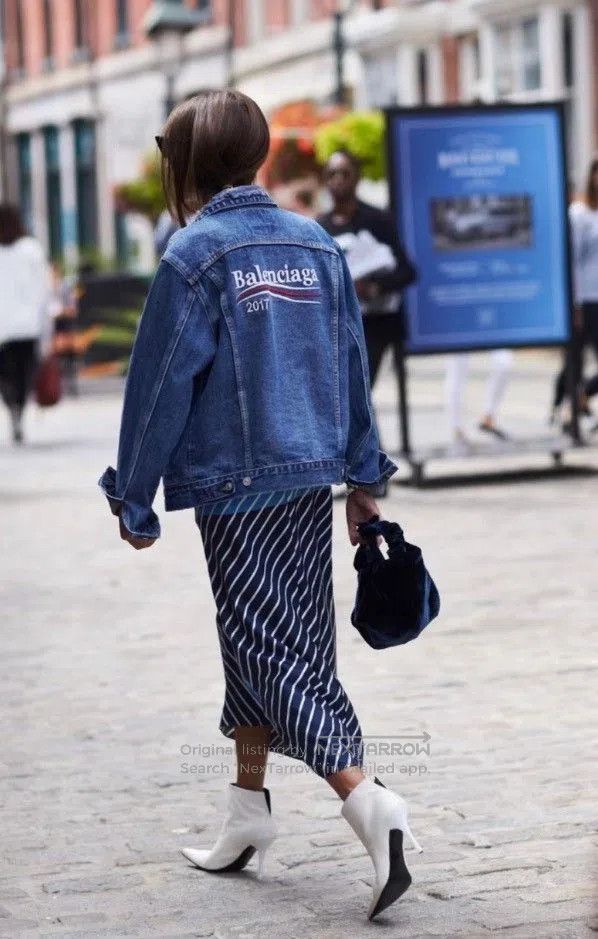 Balenciaga Balenciaga Blue Washed Denim Jacket. Size US S / EU 44-46 / 1 - 5 Thumbnail