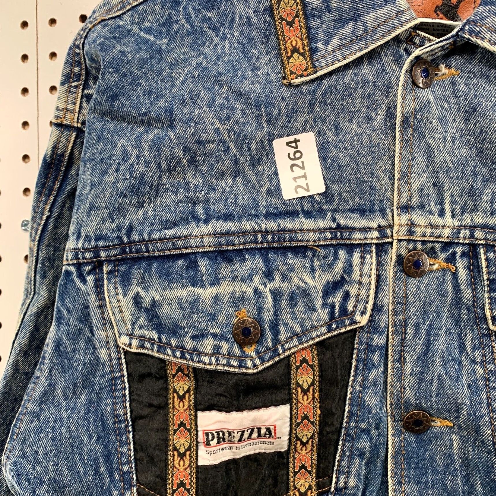 Denime VINTAGE Prezzia Denim Jacket Men Small Blue Cowboy Aztec Western Trucker 21x27 Size US 29 - 7 Thumbnail