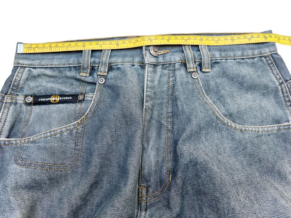 JNCO Y2K Freaky Massive Multipocket Baggy Boxy Denim Jeans 31 Size US 31 - 13 Thumbnail