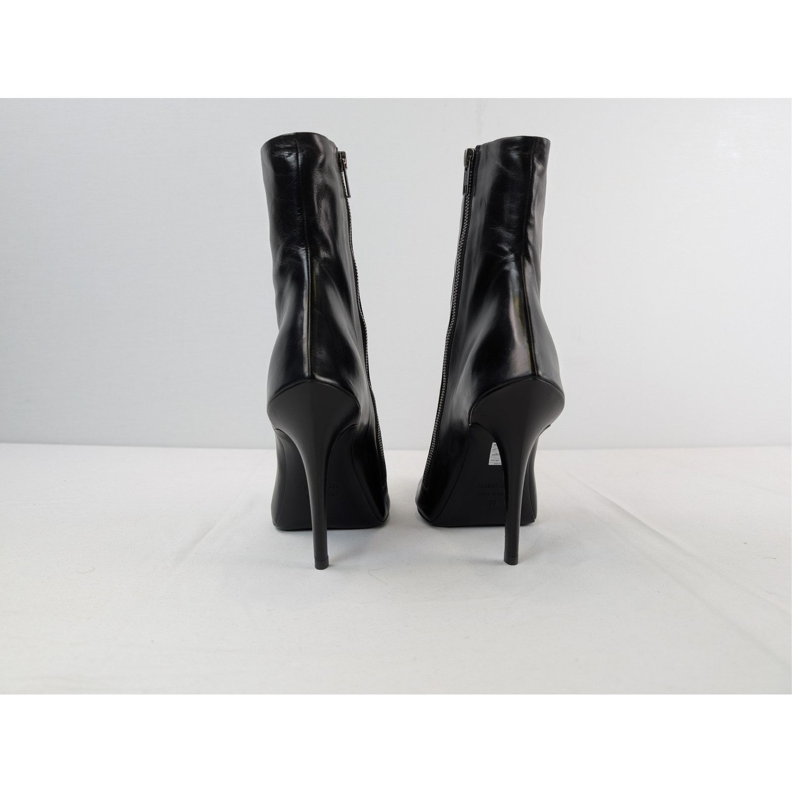 Balenciaga o1rshd1 Witch Bootie Shiny Soft Sheepskin Boot in Black Size US 8 / IT 38 - 10 Thumbnail