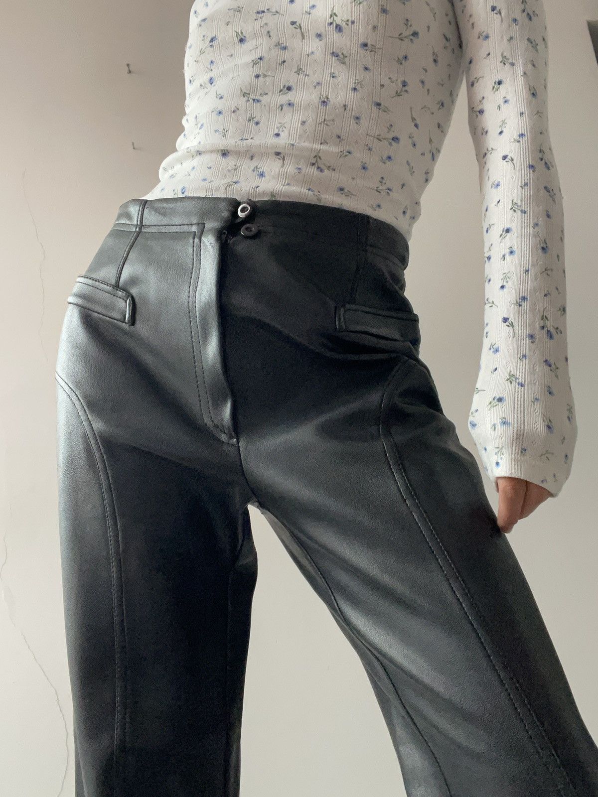 Vintage Vintage leather trousers Size 26" / US 2 / IT 38 - 3 Thumbnail