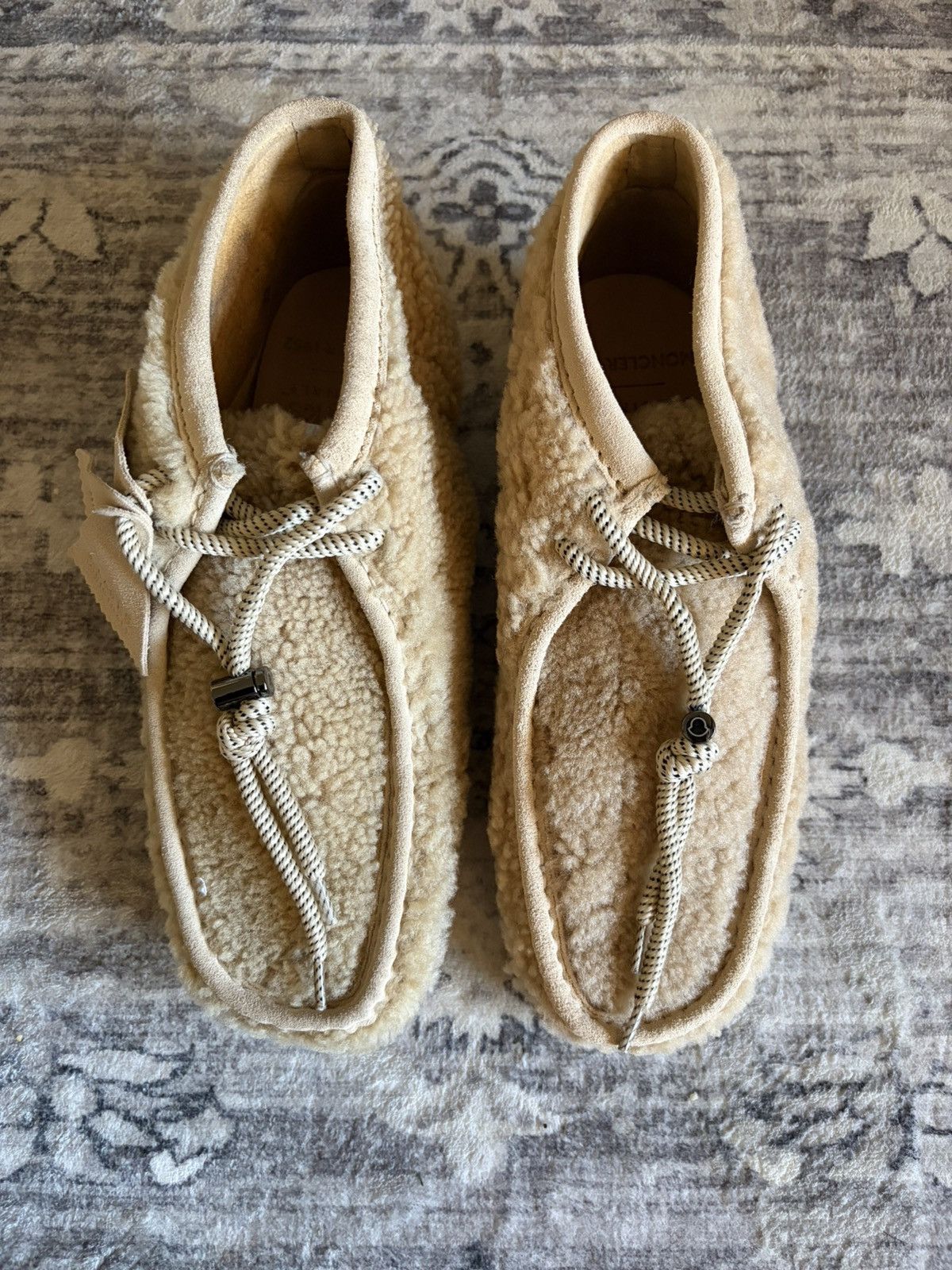 Moncler Clarks x Moncler 1952 Shearling Wallabee Size US 9 / EU 42 - 1 Thumbnail