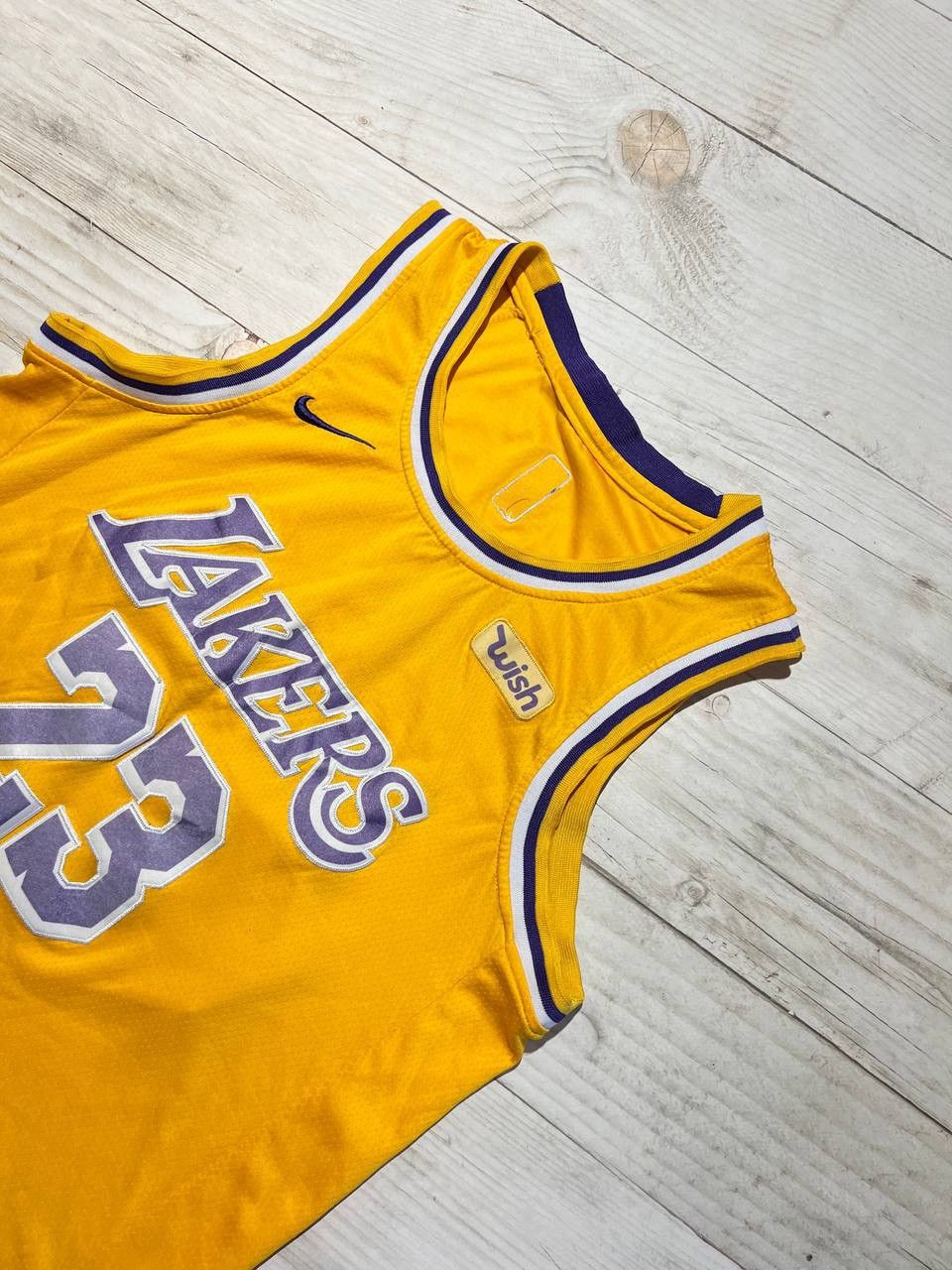 Nike Nike Los Angeles Lakers LeBron James #23 NBA Jersey Size US M / EU 48-50 / 2 - 6 Thumbnail