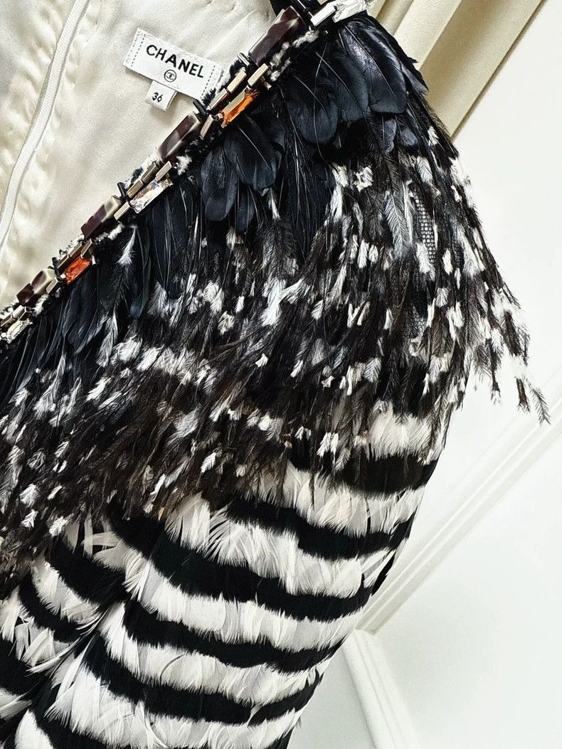 Chanel Chanel 18A Feather Beaded Striped Dress Size M / US 6-8 / IT 42-44 - 6 Thumbnail