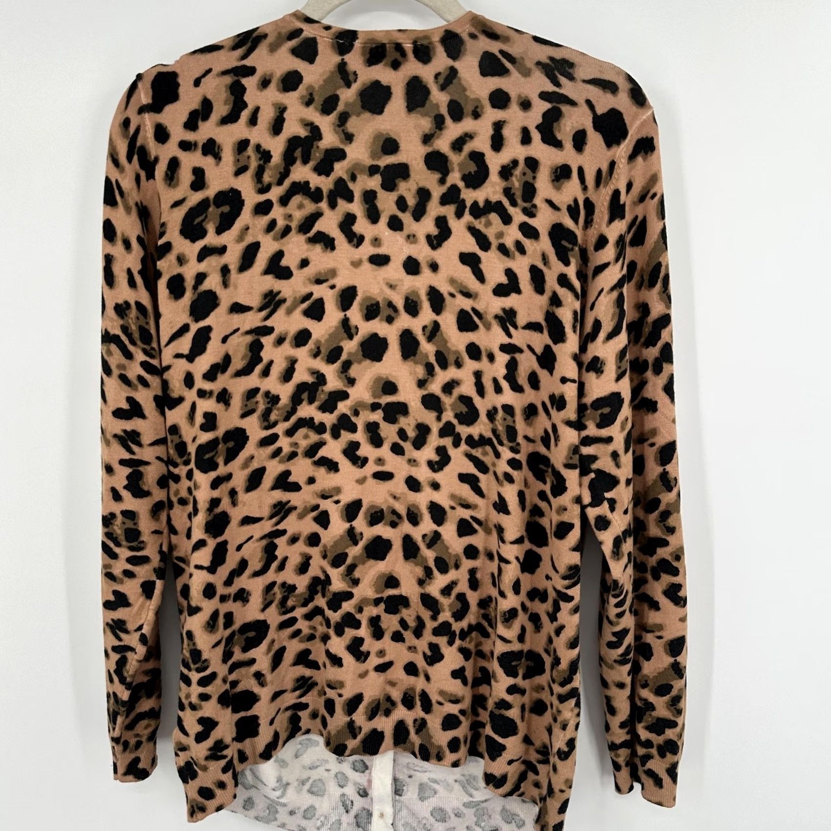 Quacker Factory Quacker Factory Cardigan Womens Medium Leopard Print Button Front Beaded Sweater Size M / US 6-8 / IT 42-44 - 6 Thumbnail