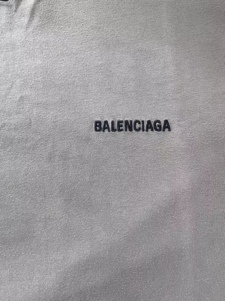 Balenciaga Balenciaga Solid monogrammed Logo printed knit crewneck T- Size US S / EU 44-46 / 1 - 3 Thumbnail