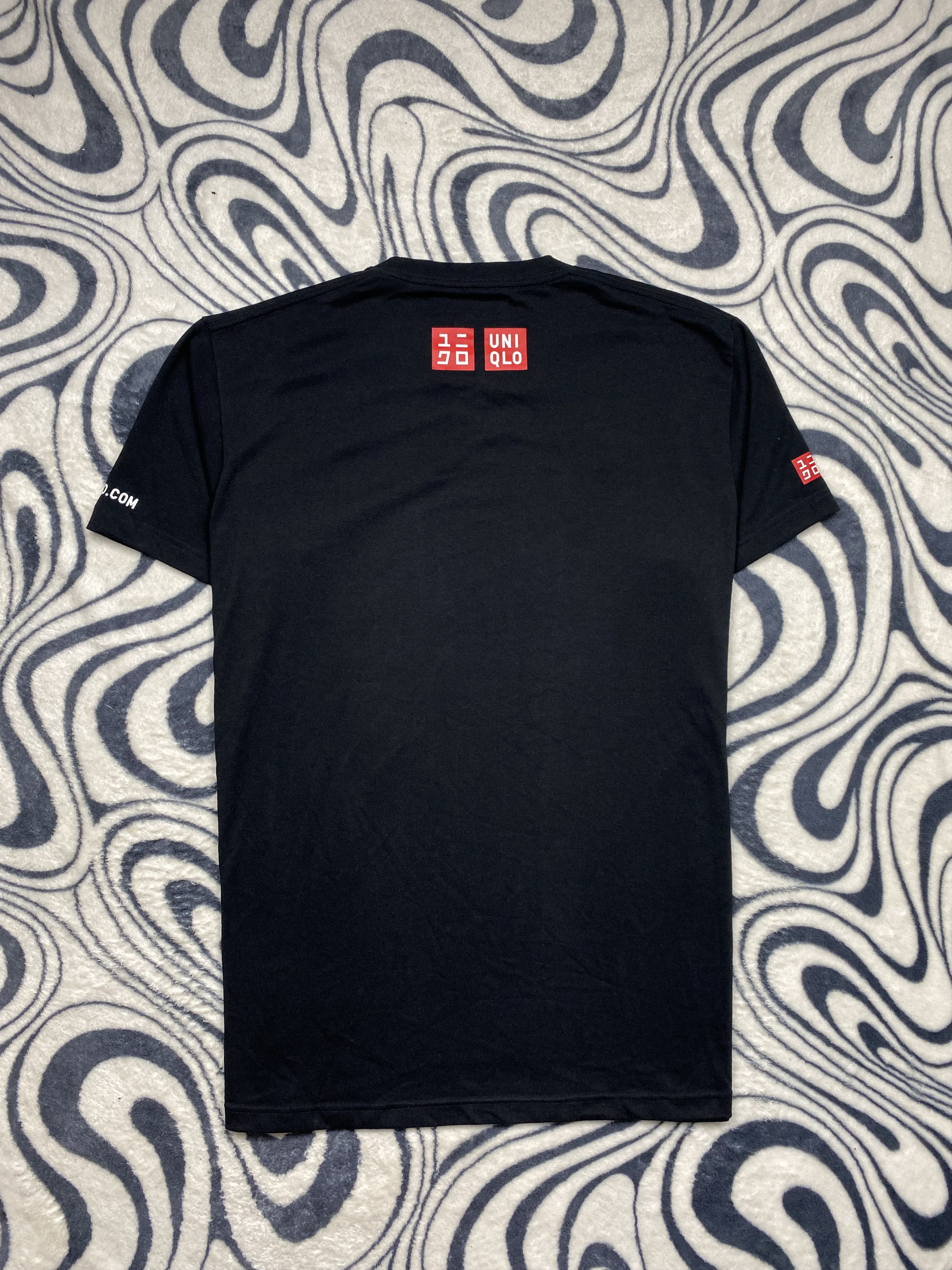Uniqlo Uniqlo Mens T-Shirt Tee Y2K Size US L / EU 52-54 / 3 - 5 Thumbnail