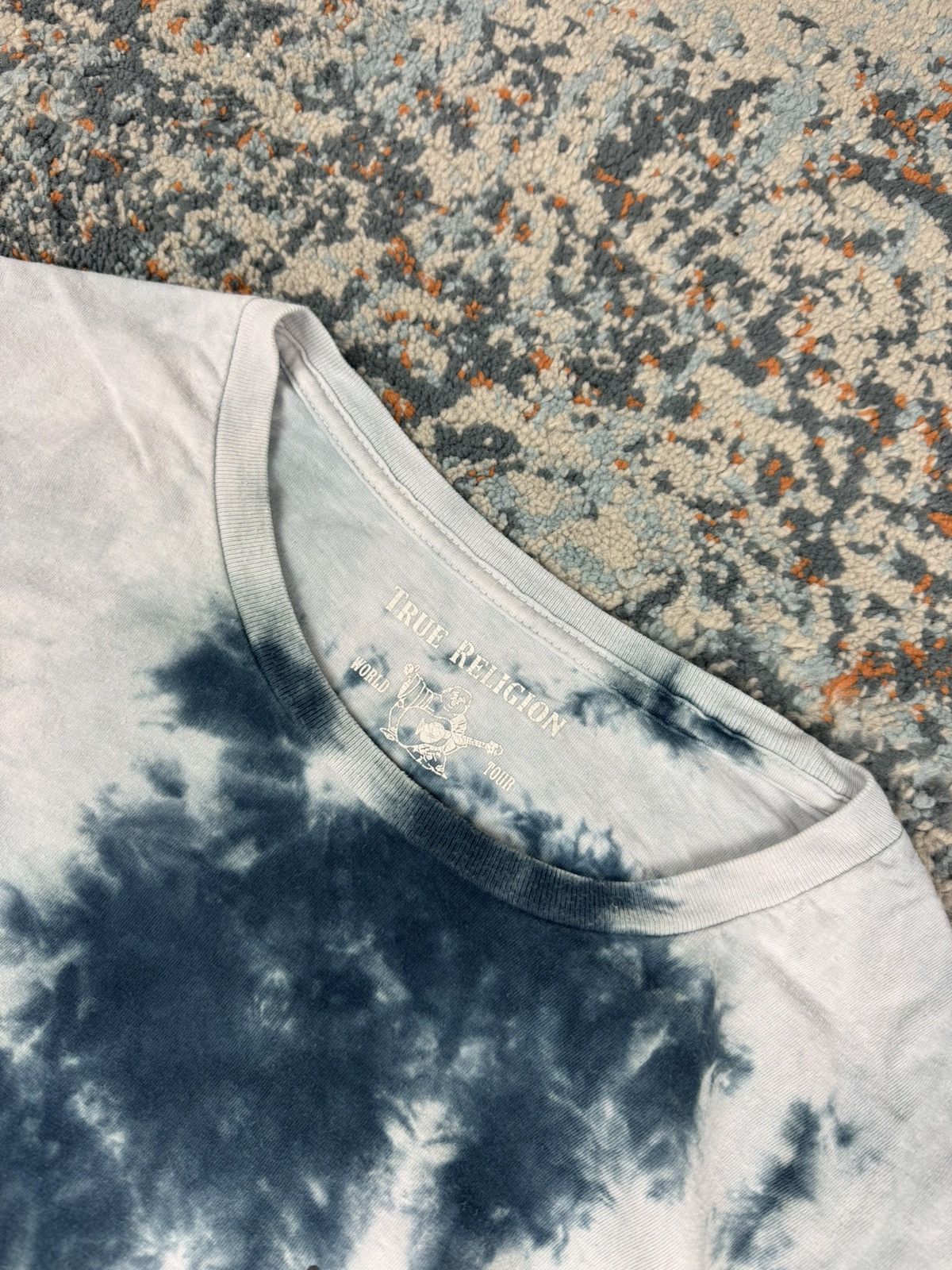 True Religion Vintage Y2K True Religion tie dye horseshoe Buddha tee Size US L / EU 52-54 / 3 - 10 Thumbnail
