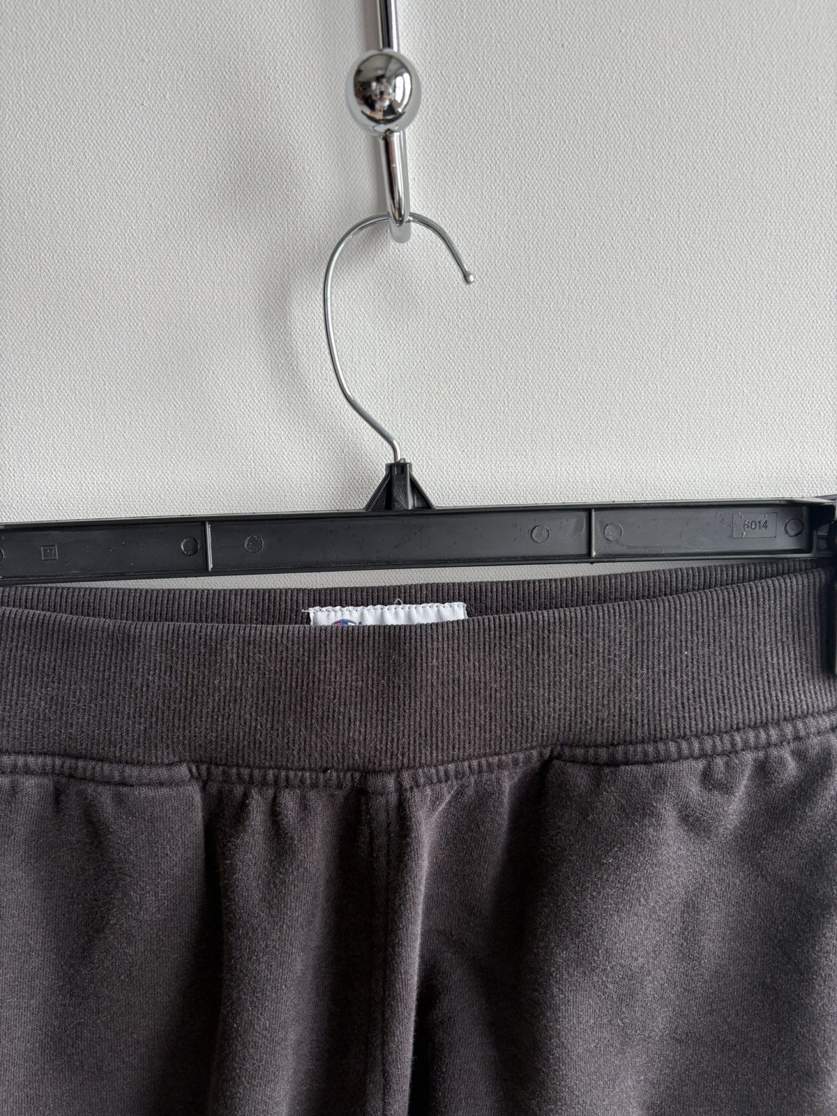 Champion Champion Sweatpants Shorts Vintage Streetwear L Faded Black Size US 34 / EU 50 - 5 Thumbnail