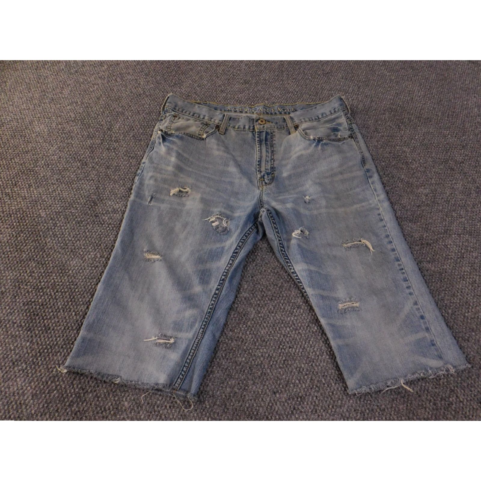 American Eagle Outfitters American Eagle Outfitters Jeans Mens 38 Blue Distressed Capris Altered Straight Vintage? No Size US 38 / EU 54 - 2 Thumbnail