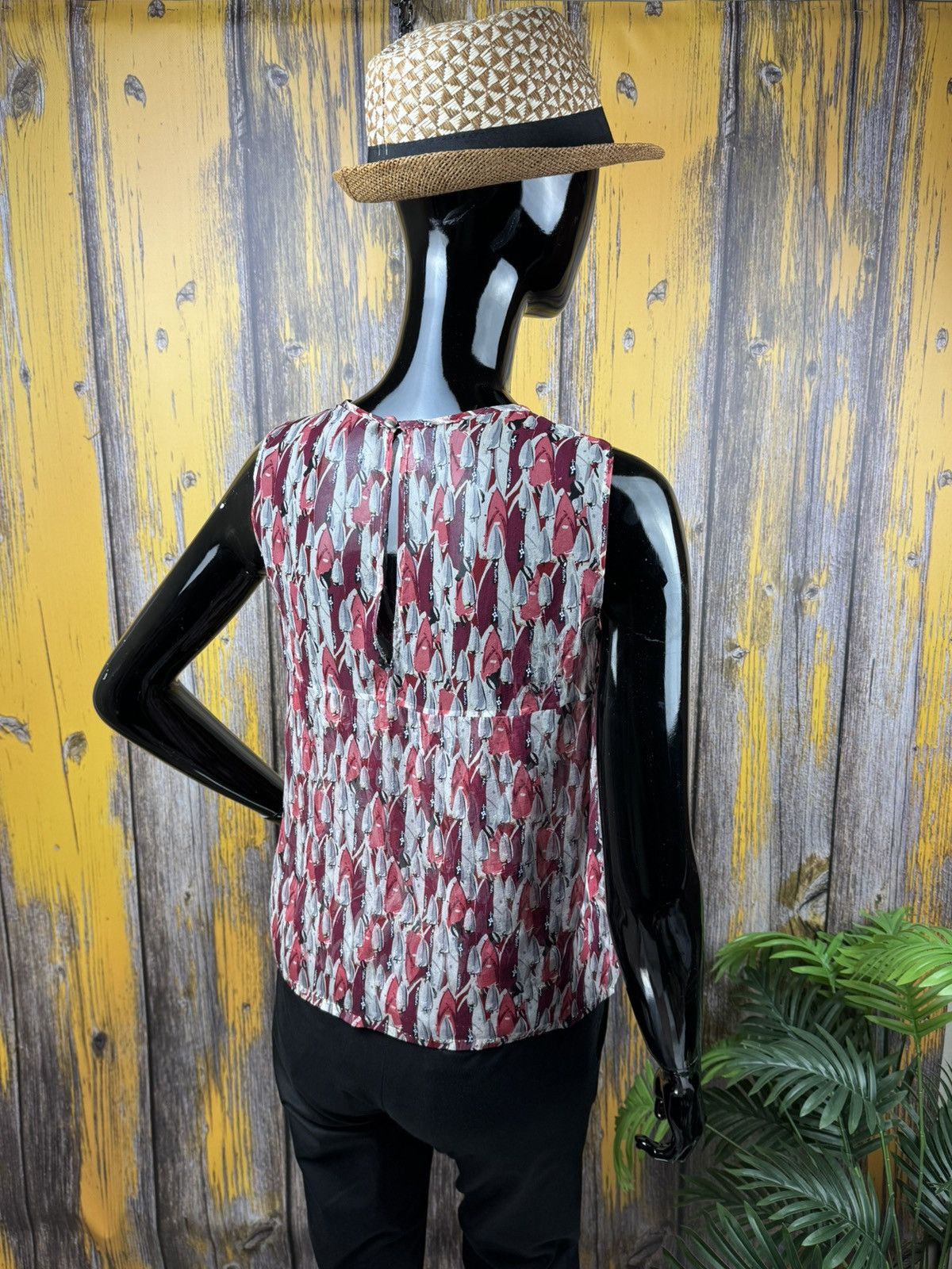 Louis Vuitton Louis Vuitton Silk Sleeveless Blouse Multicolour Size 36 FR Size XS / US 0-2 / IT 36-38 - 6 Thumbnail