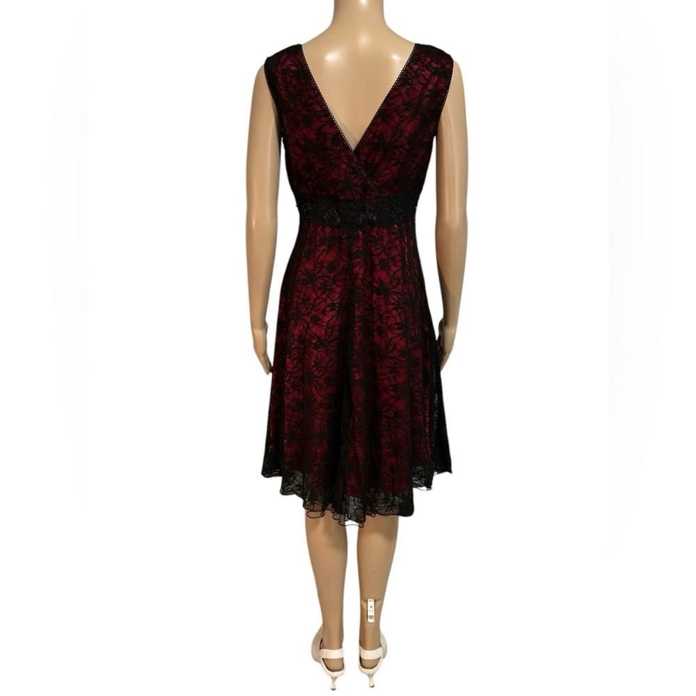 Designer Elegant Black and Red Lace Dress Size M / US 6-8 / IT 42-44 - 4 Thumbnail