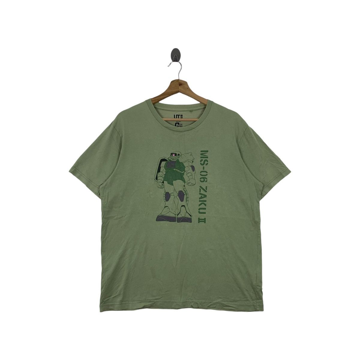 Uniqlo UNIQLO x GUNDAM ZAKU II 40th Anniversary Green Tee Shirt Size US XL / EU 56 / 4 - 1 Thumbnail
