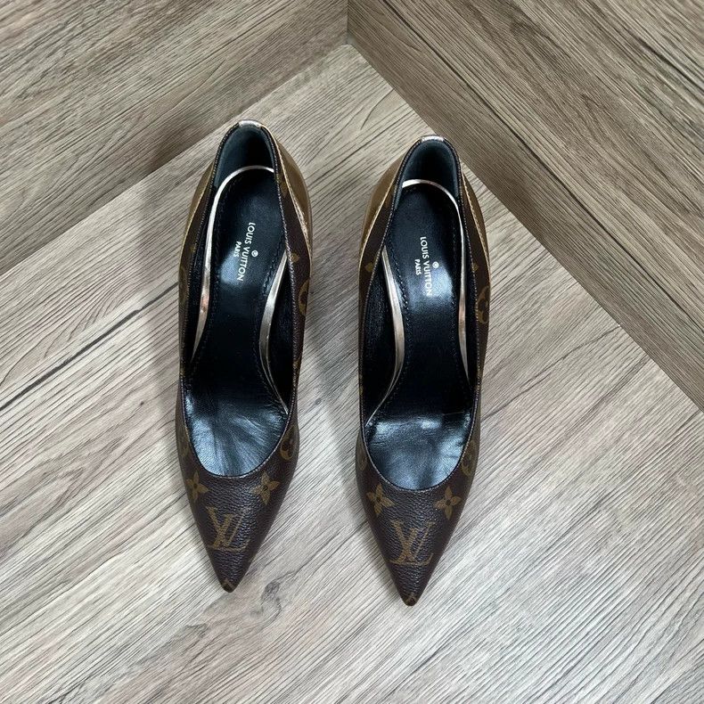 Louis Vuitton Louis Vuitton Brown high-heeled shoes with full print heel Size US 5 / IT 35 - 1 Thumbnail