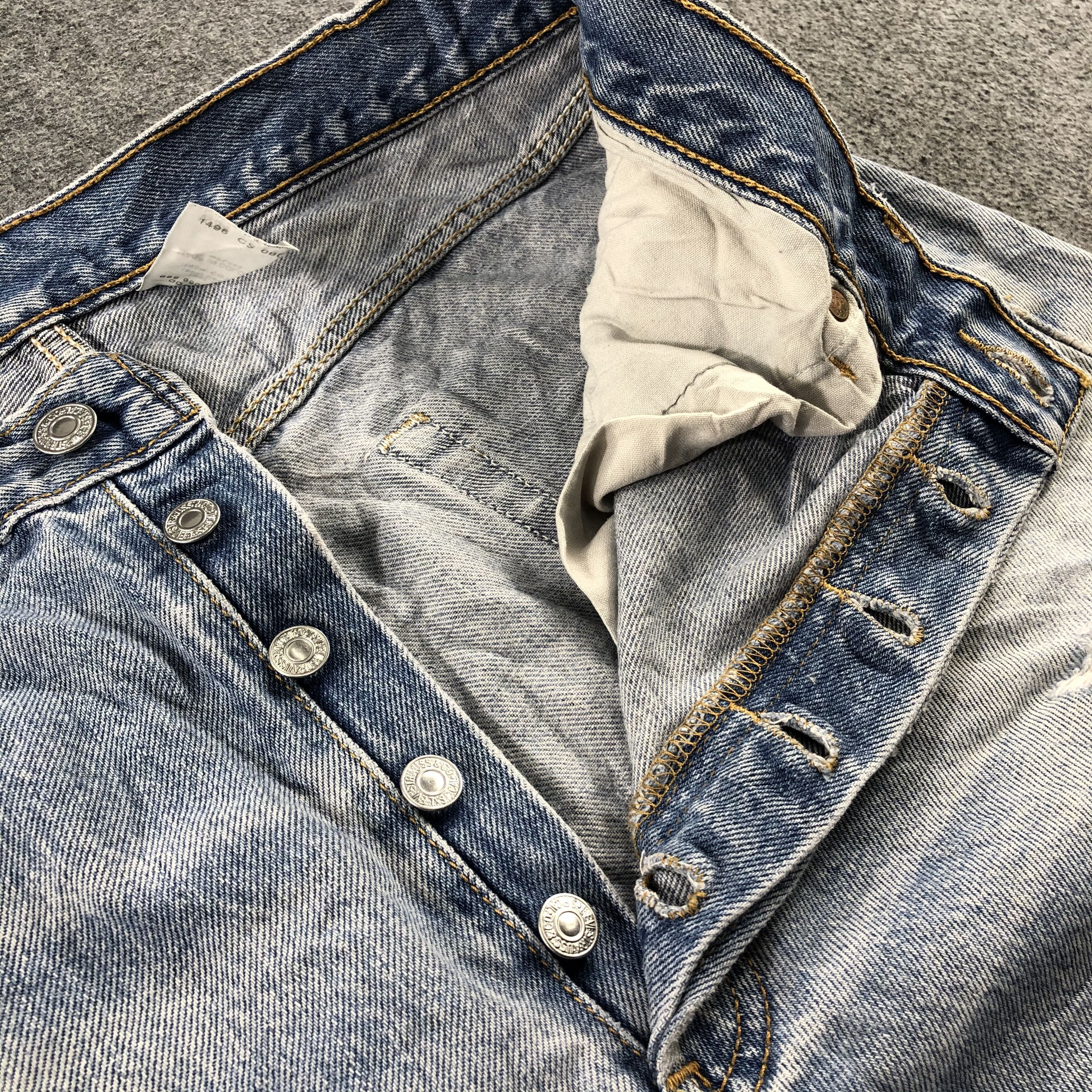 Levi's 90s Vintage Blue Wash Levis 501 Jeans-J2570 Size US 31 - 13 Thumbnail