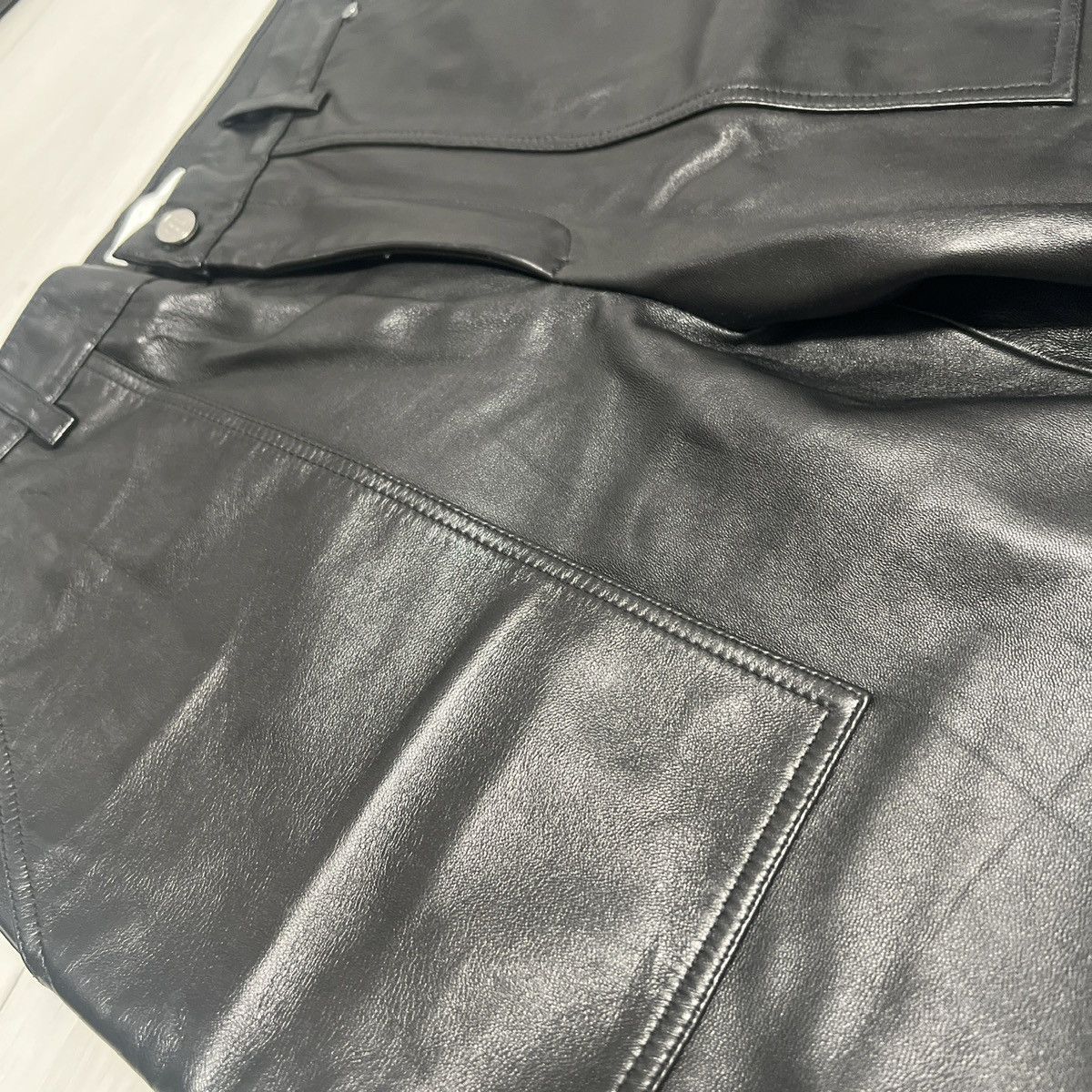 Helmut Lang Helmut Lang Leather Pants Size US 34 / EU 50 - 2 Thumbnail