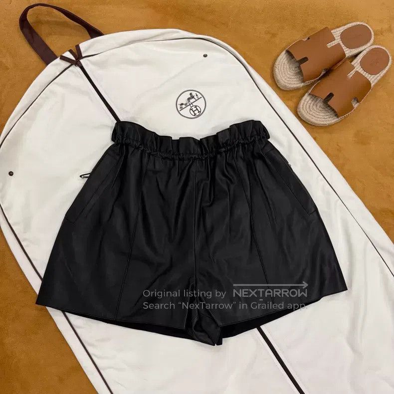 Hermes Hermes Black Flower Bud Leather Short Pants Size 25" / US 0 / IT 36 - 2 Thumbnail