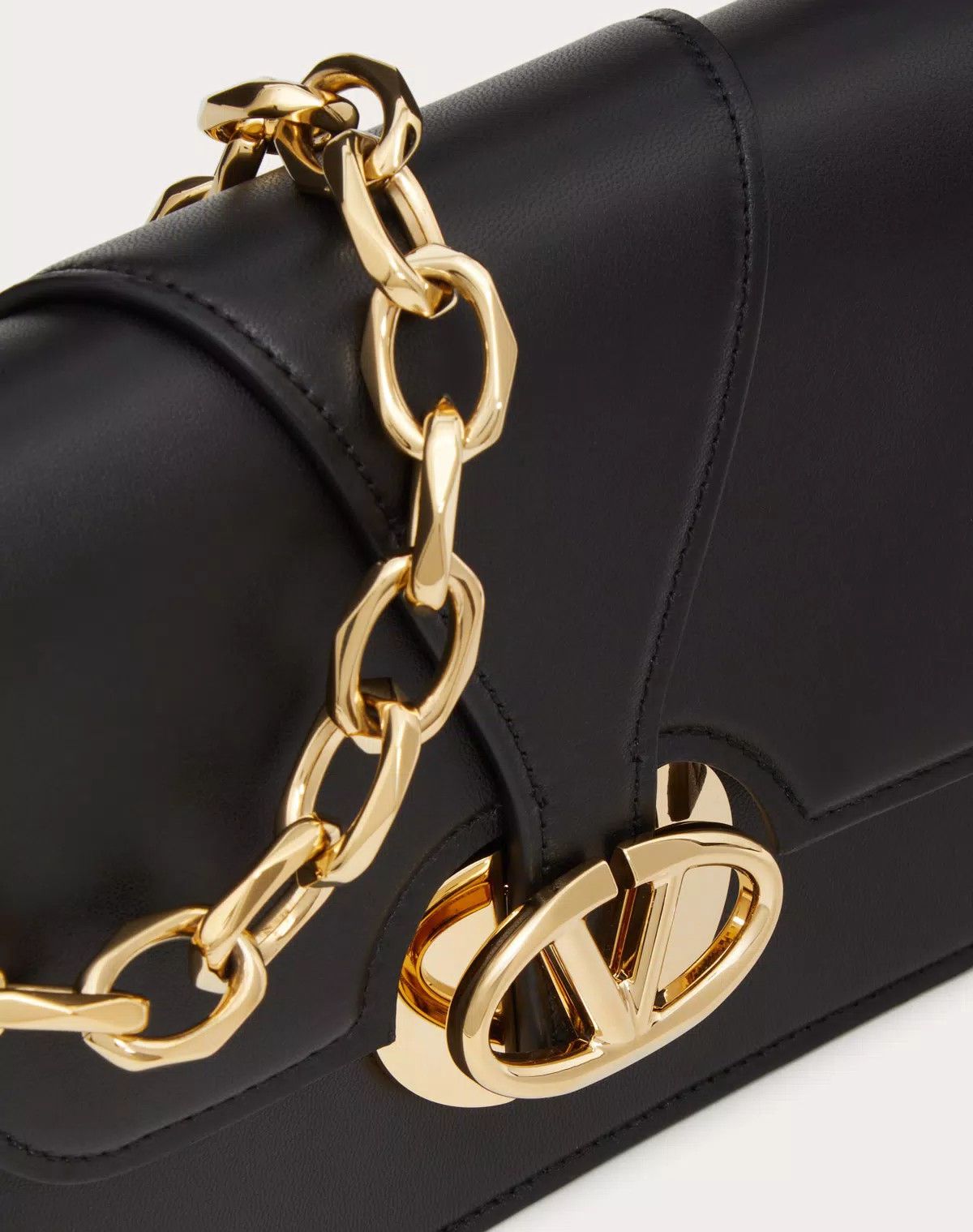 Valentino oc11z0725 Size:OS/Leather Shoulder Bag With Chain in Black Size ONE SIZE - 7 Thumbnail