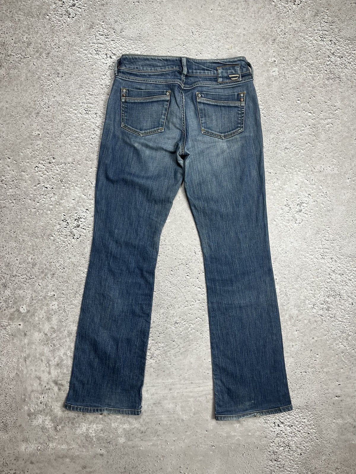 Diesel Diesel Flared Jeans Bootcut Blue Denim Size 28 Low Rise Size 28" / US 6 / IT 42 - 1 Thumbnail